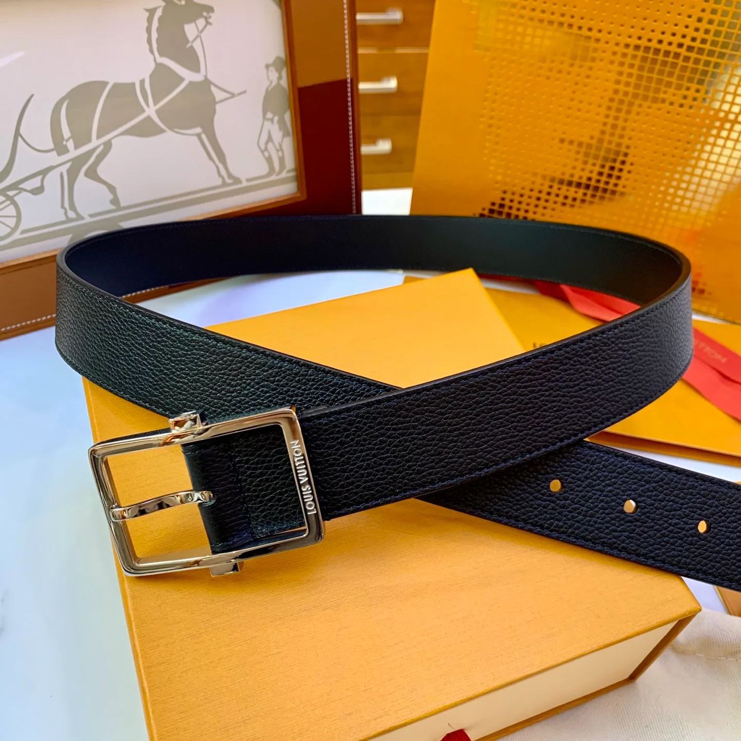 Belts LOUIS VUITTON 17682169