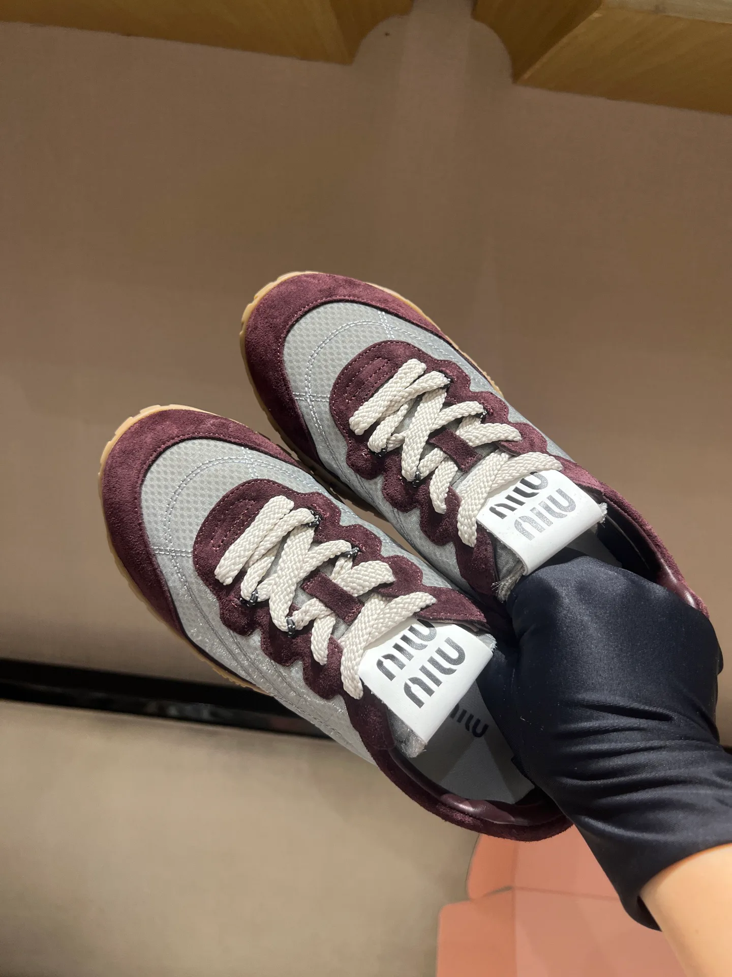 Women's Sneakers MIU MIU 18020556