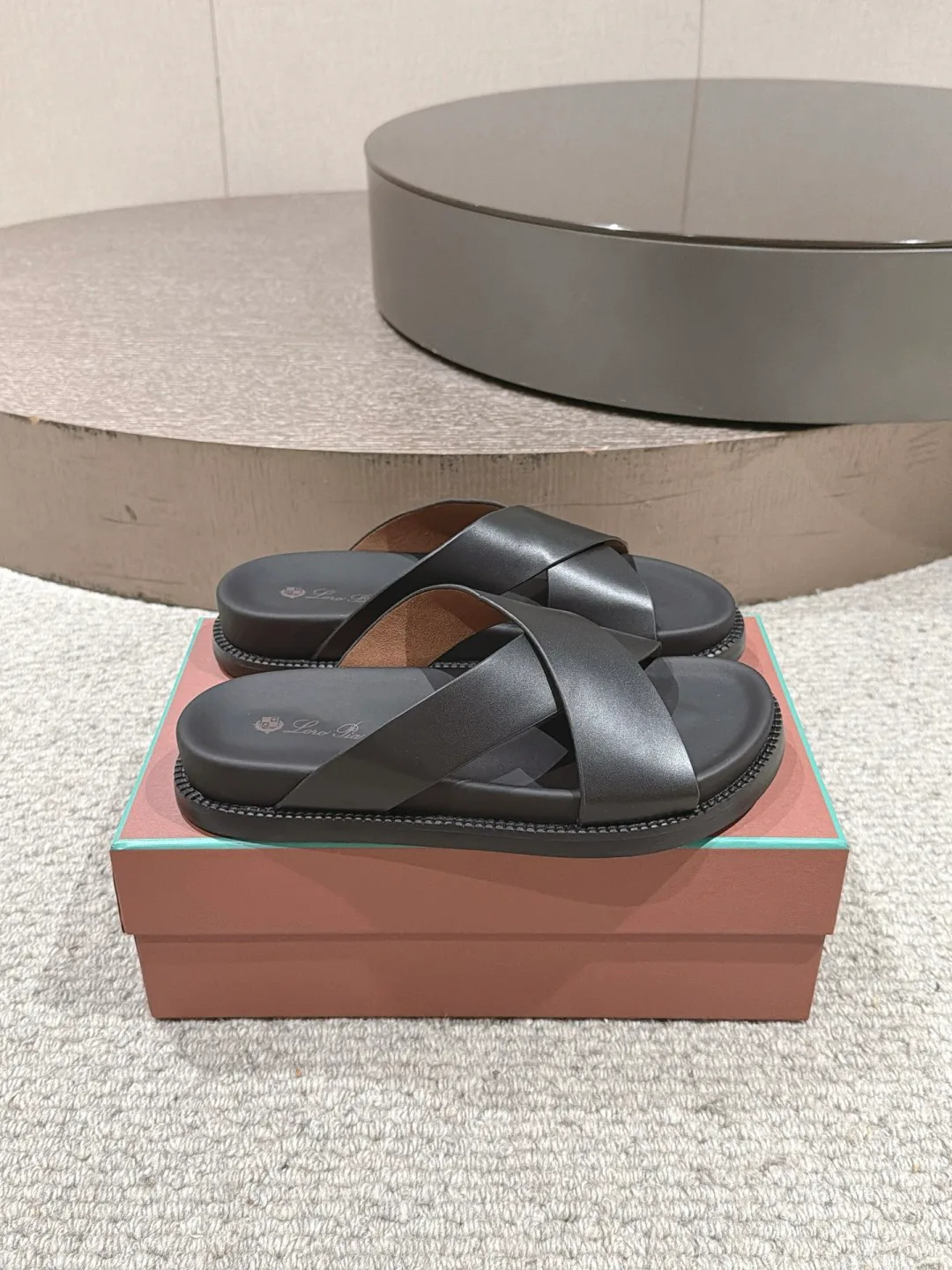 Men's Flip-Flops LORO PIANA 17688125