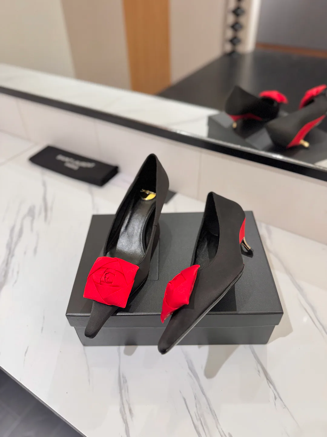 Women's Heels SAINT LAURENT 18322936
