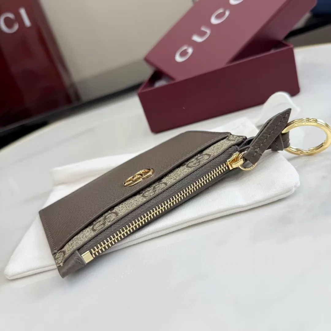 Women's Clutches GUCCI 17882883
