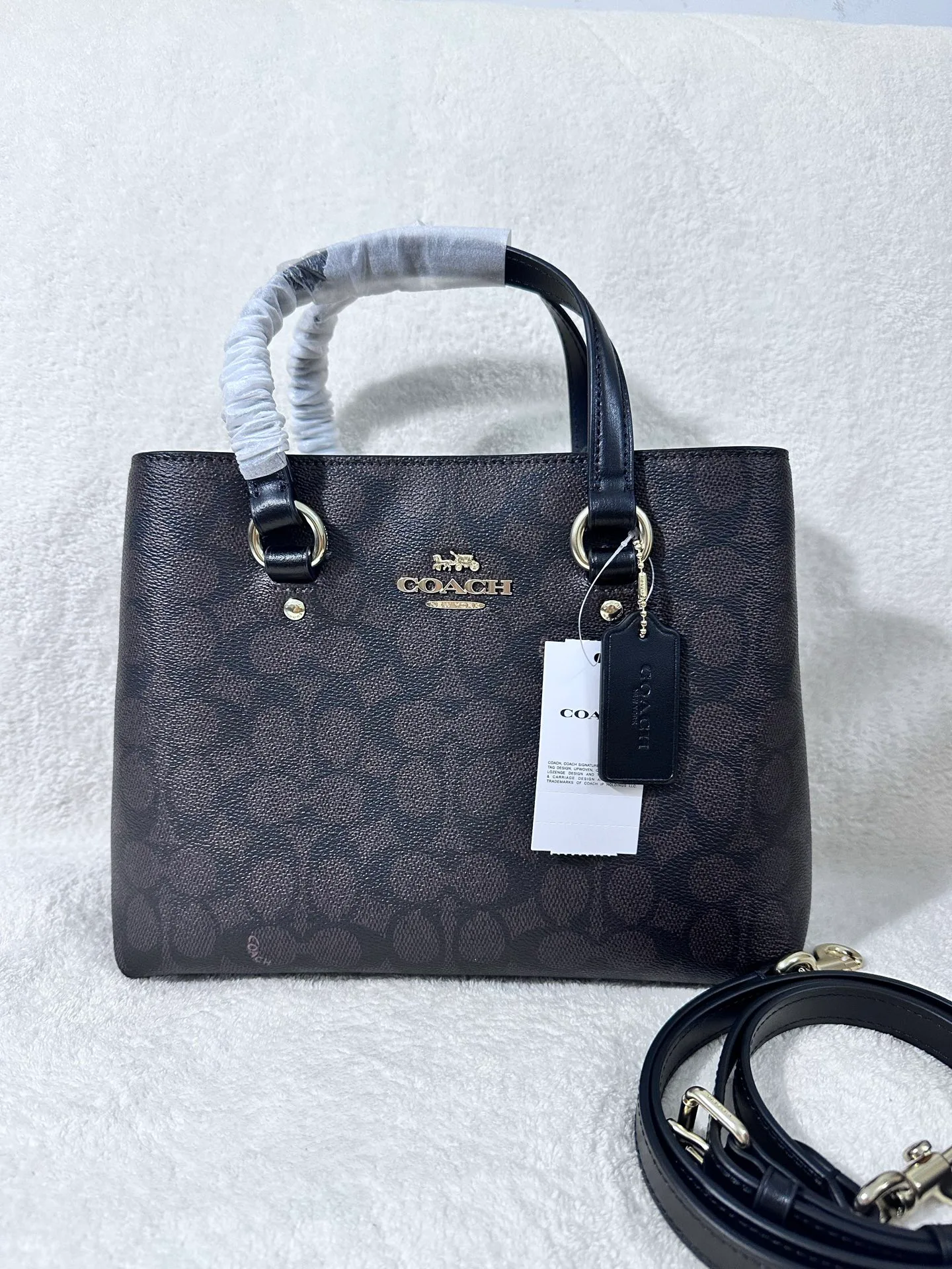 Women's Classic Handbags COACH 17960956