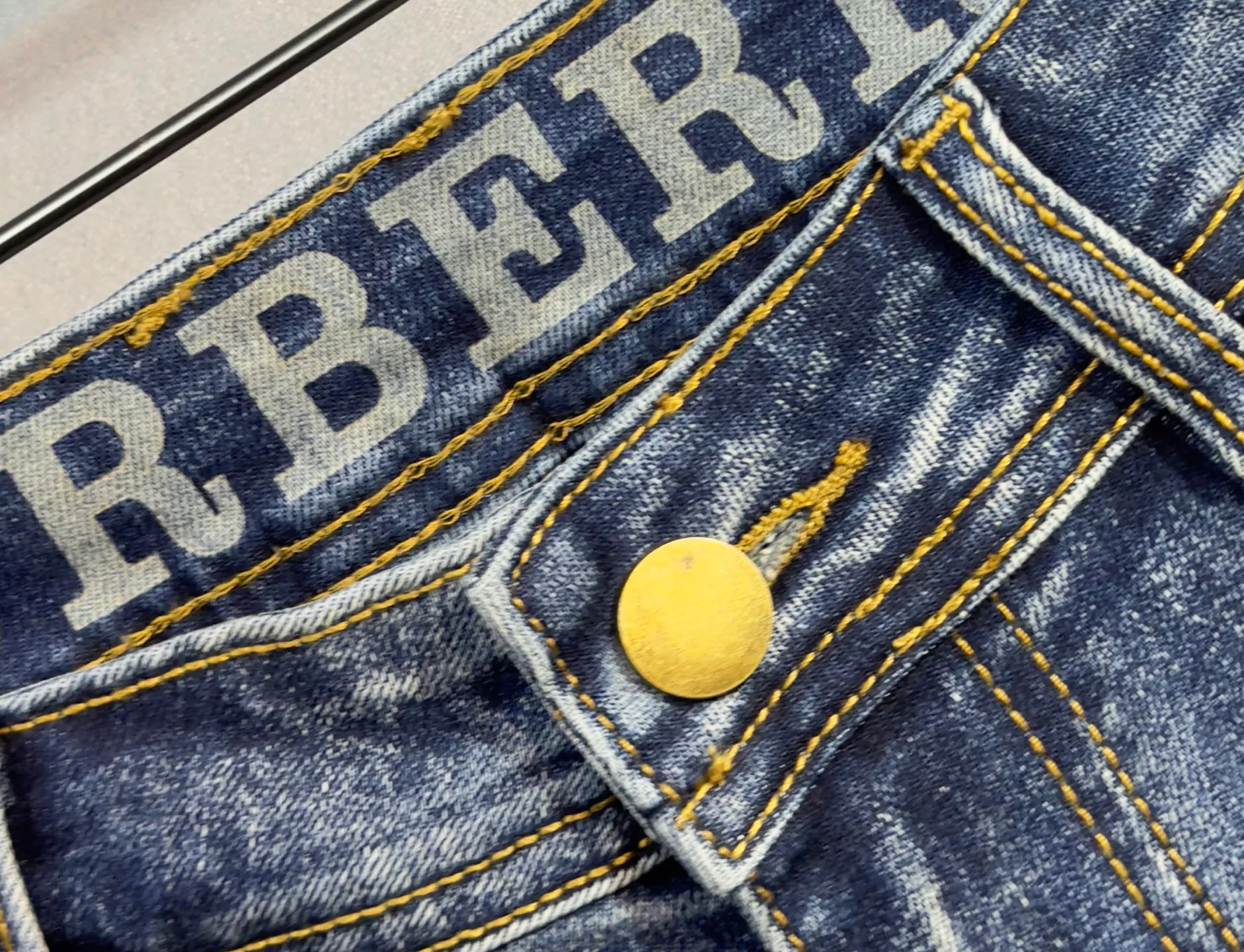 Men's Jeans BURBERRY 18098396