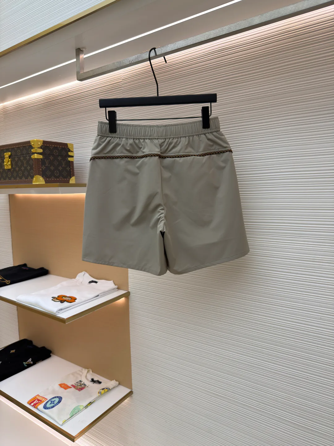 Men's Shorts LOUIS VUITTON 17054888