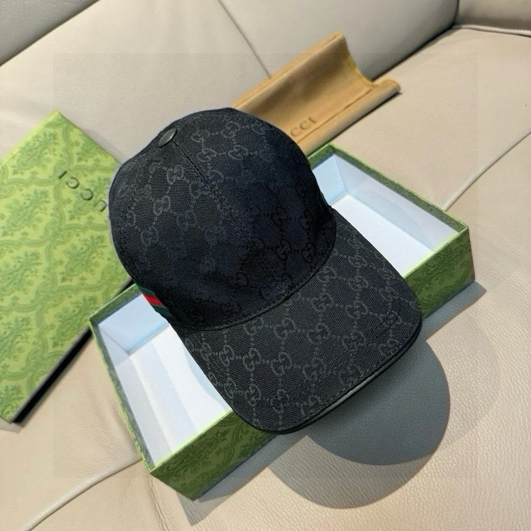 Hats GUCCI 18347042