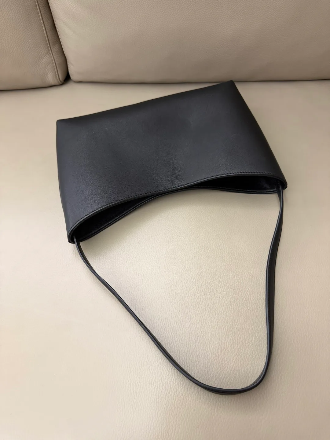 Women's Classic Handbags THE ROW 18070690