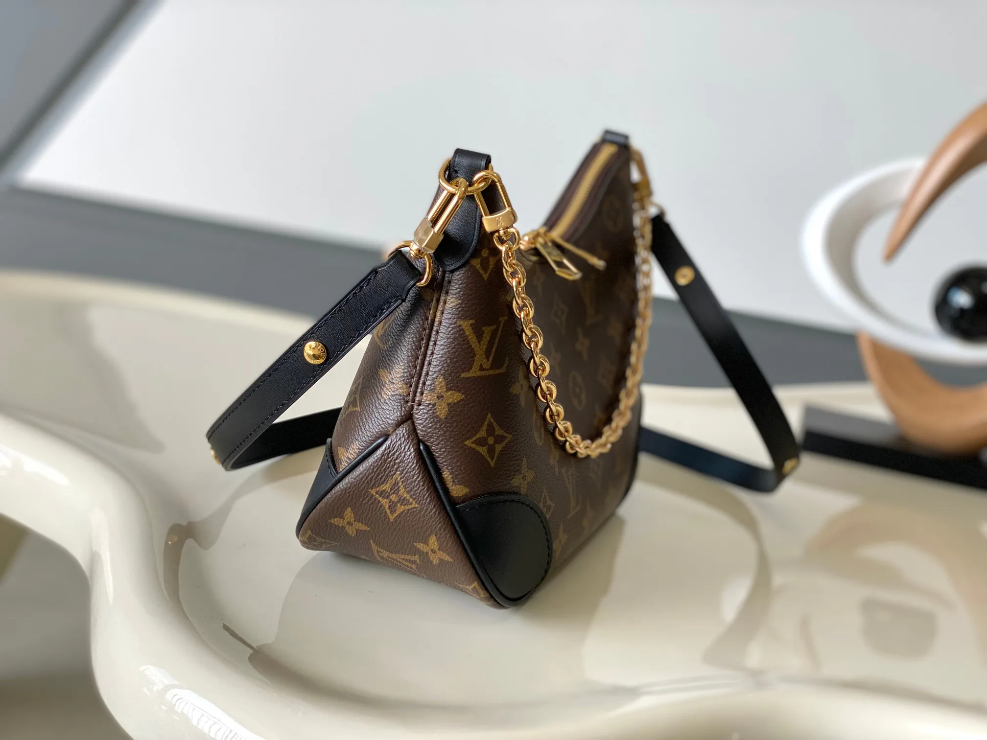 Women's Classic Handbags LOUIS VUITTON 18359514