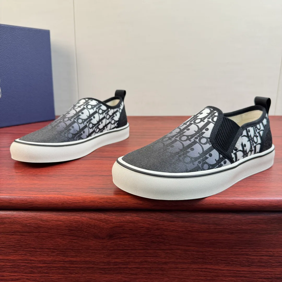 Men's Sneakers CHRISTIAN DIOR 18100592
