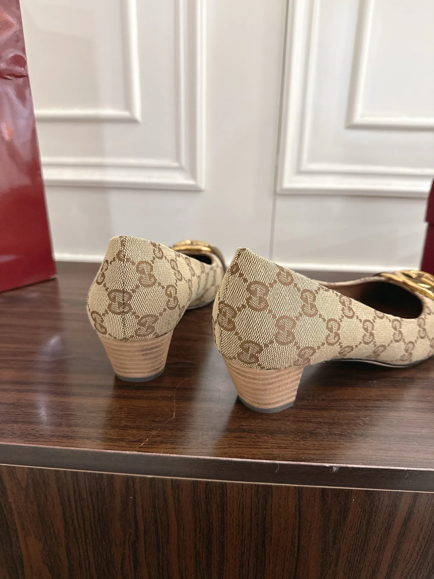 Women's Heels GUCCI 18135625