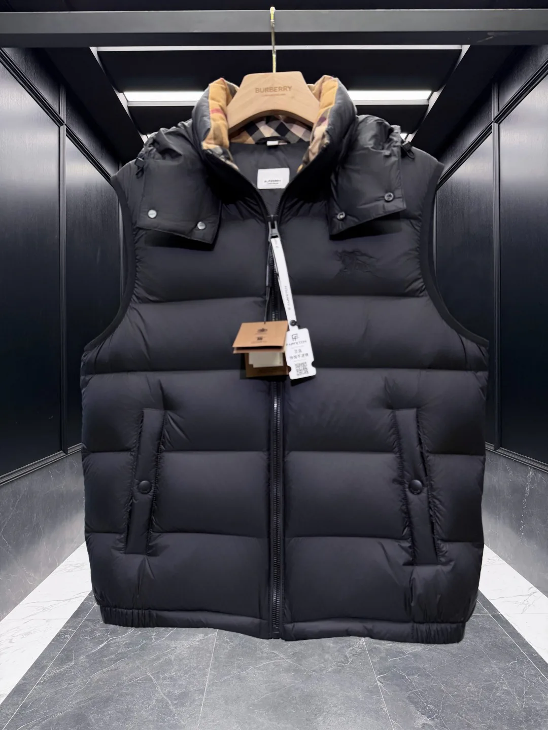Men's Vests BURBERRY 18416855
