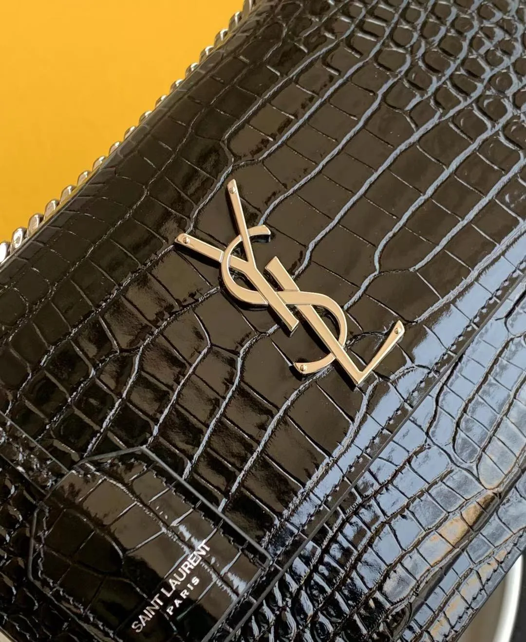 Women's Classic Handbags SAINT LAURENT 17385928