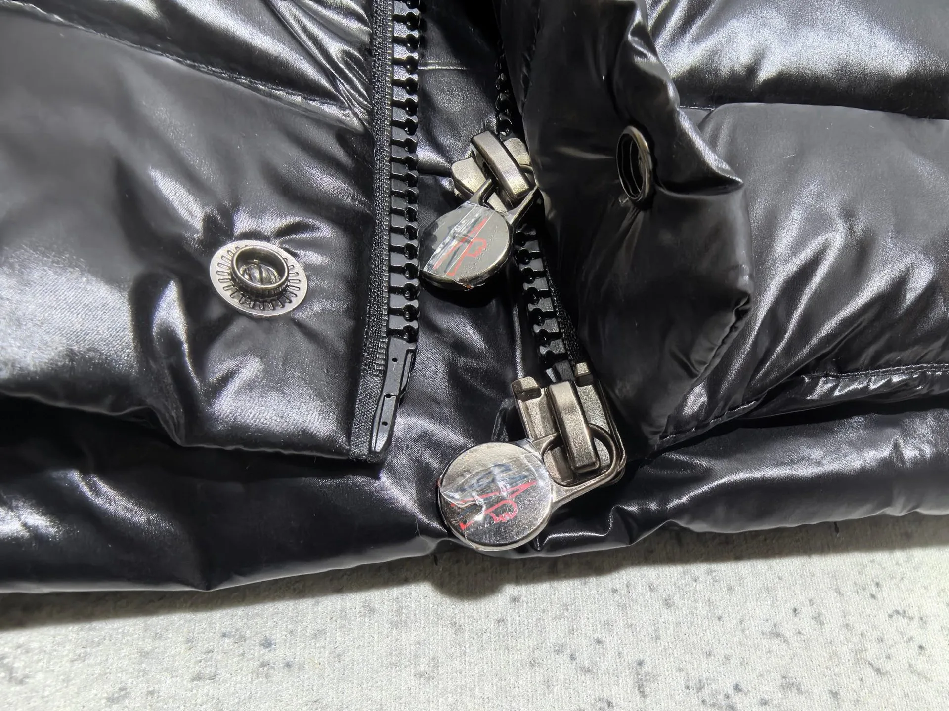 Жилеты Мужские Moncler 18684593