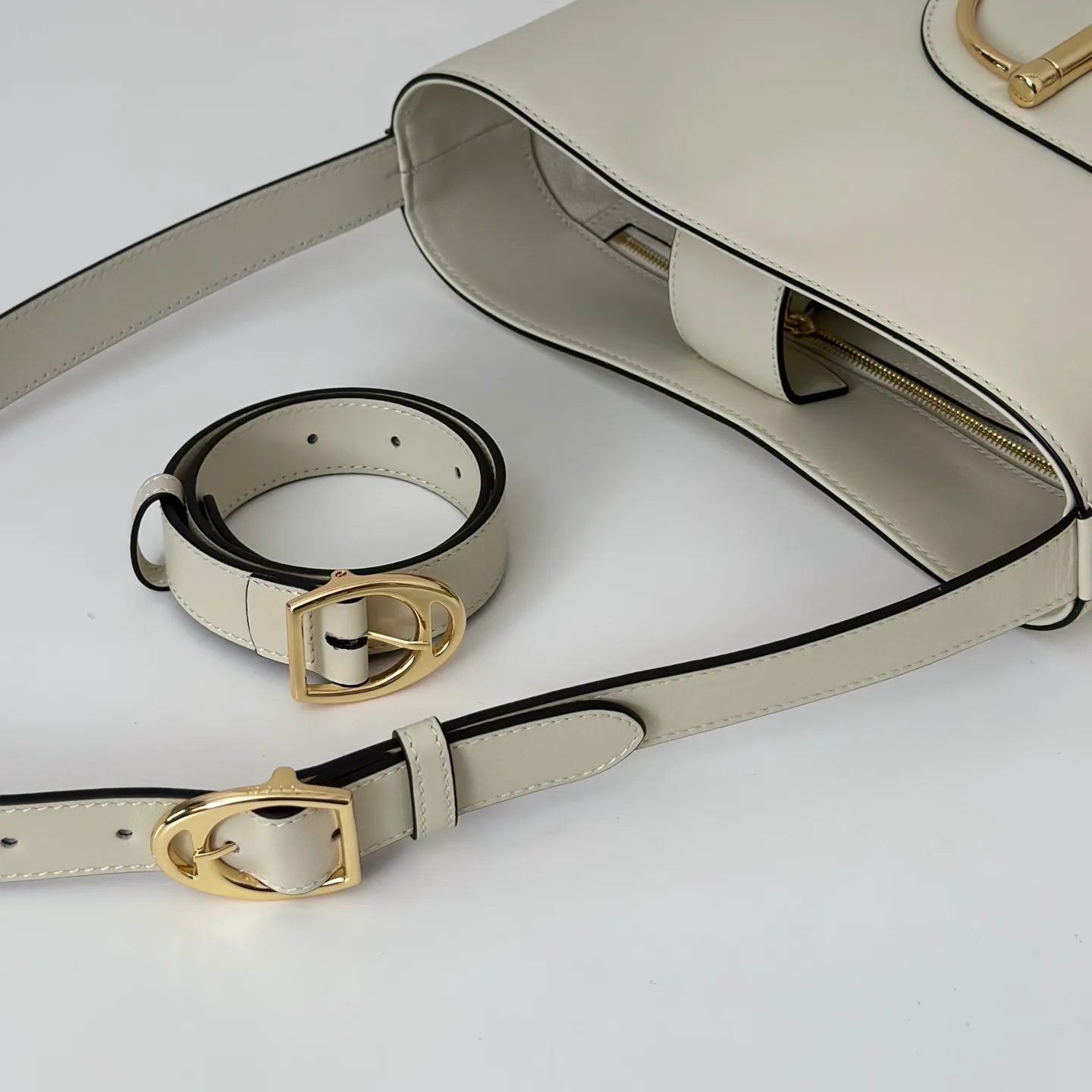 Women's Classic Handbags GUCCI 18310176