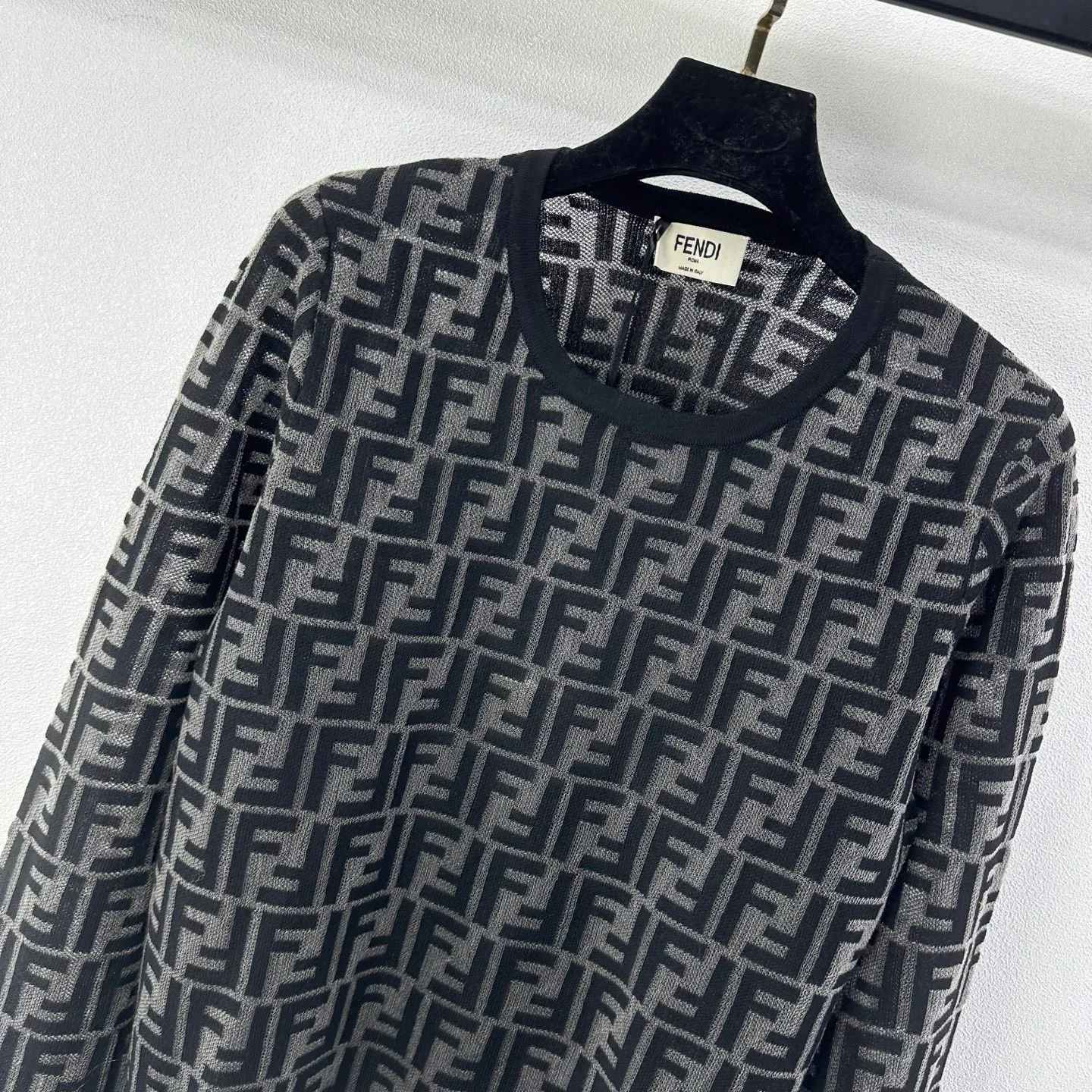 Джемперы И Свитеры Женские Fendi 18664966