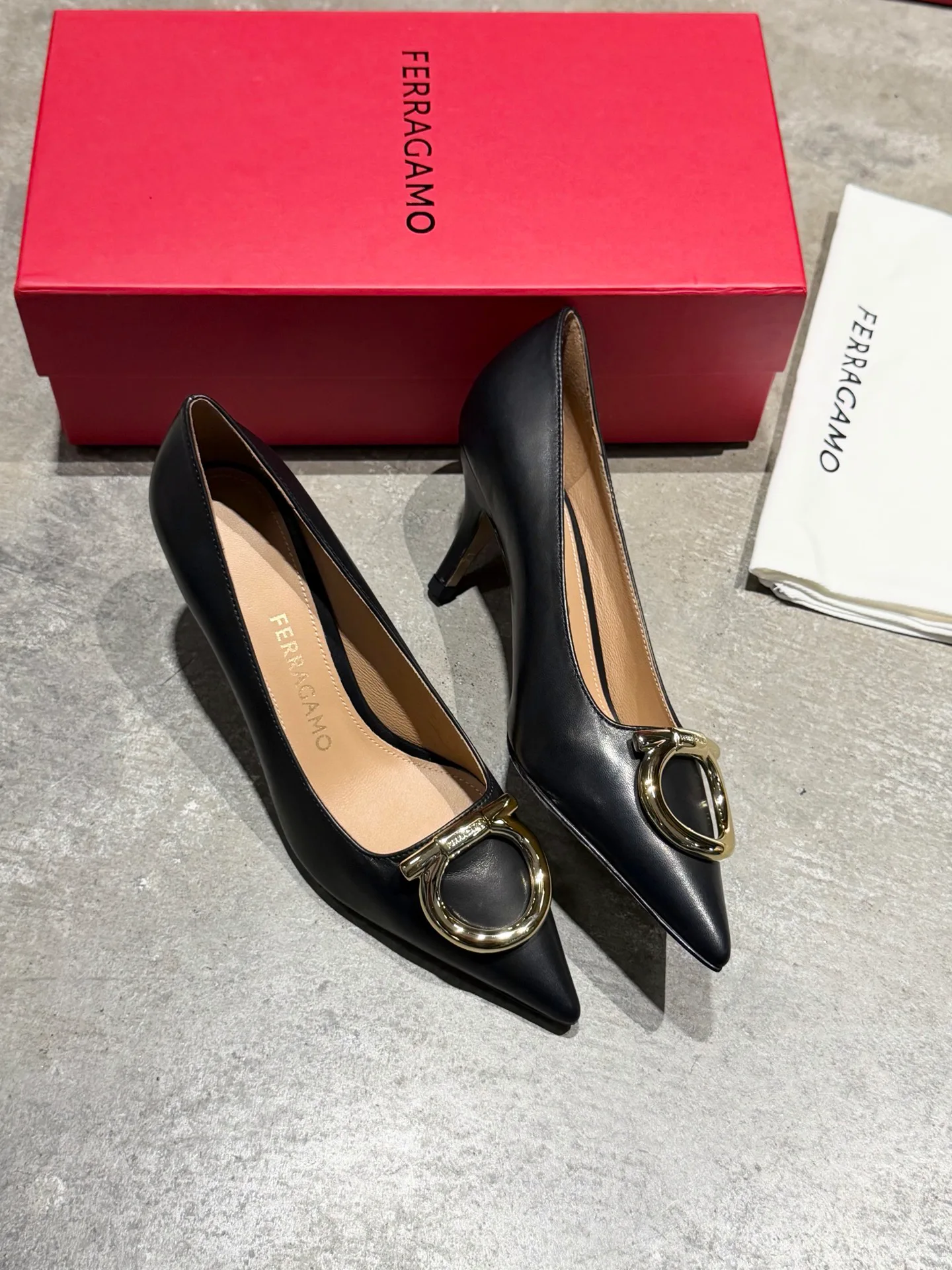Women's Heels SALVATORE FERRAGAMO 17897967