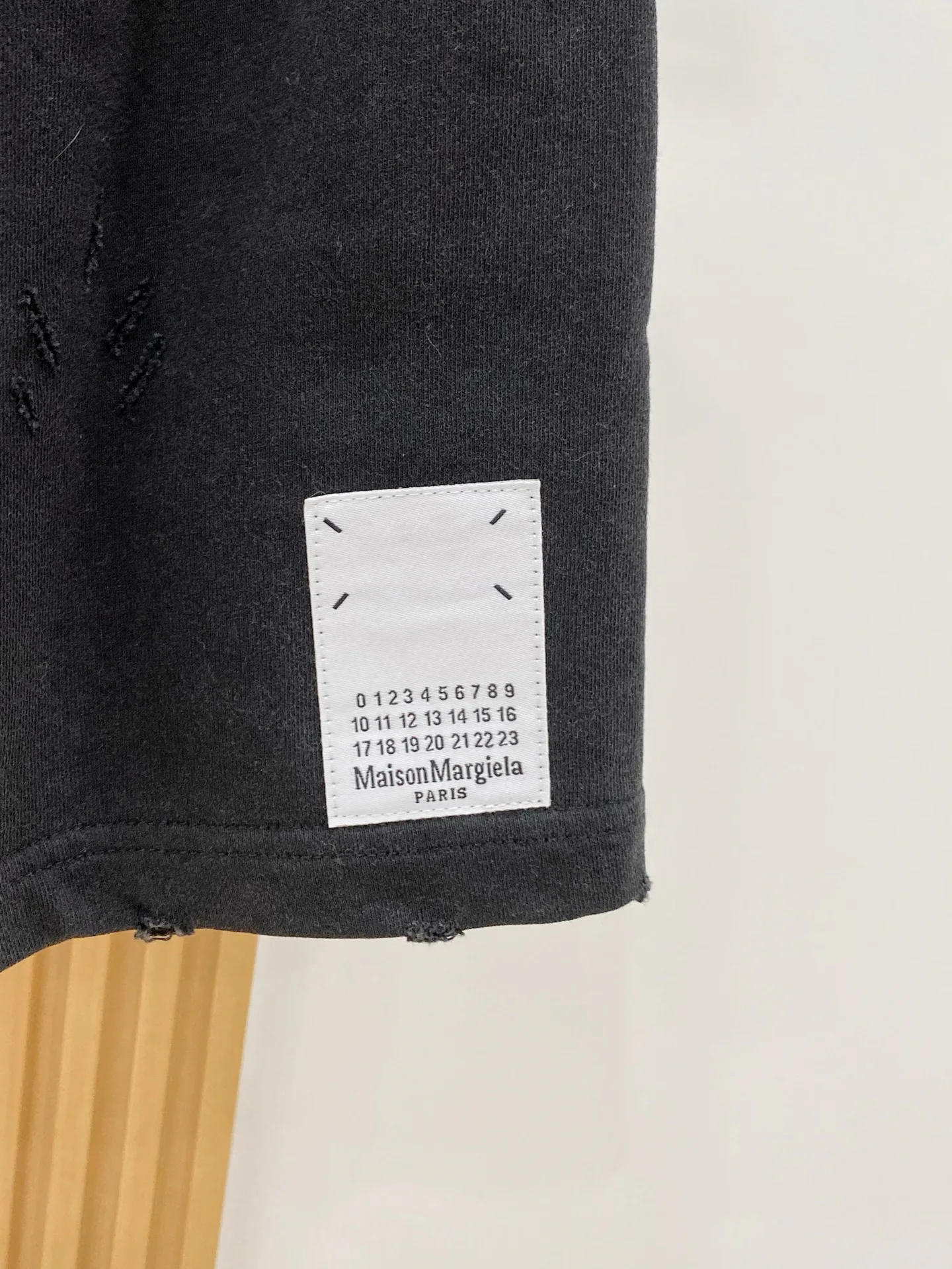 Men's Shorts MAISON MARGIELA 18246919