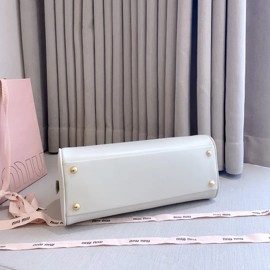 Классические Сумки Женские Miu Miu 18598425