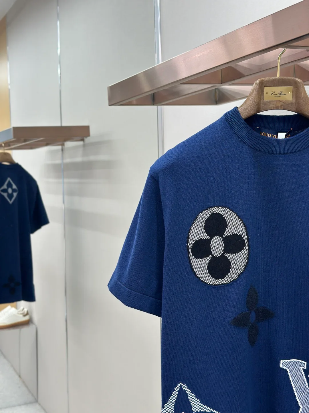 Women's T-Shirts LOUIS VUITTON 18191108