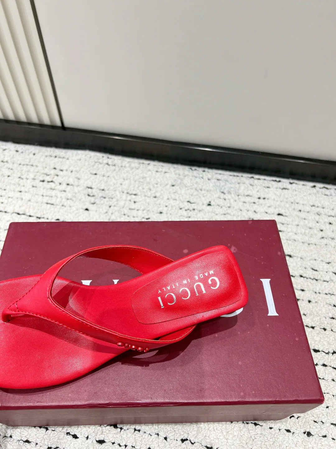 Women's Flip-Flops GUCCI 17637845