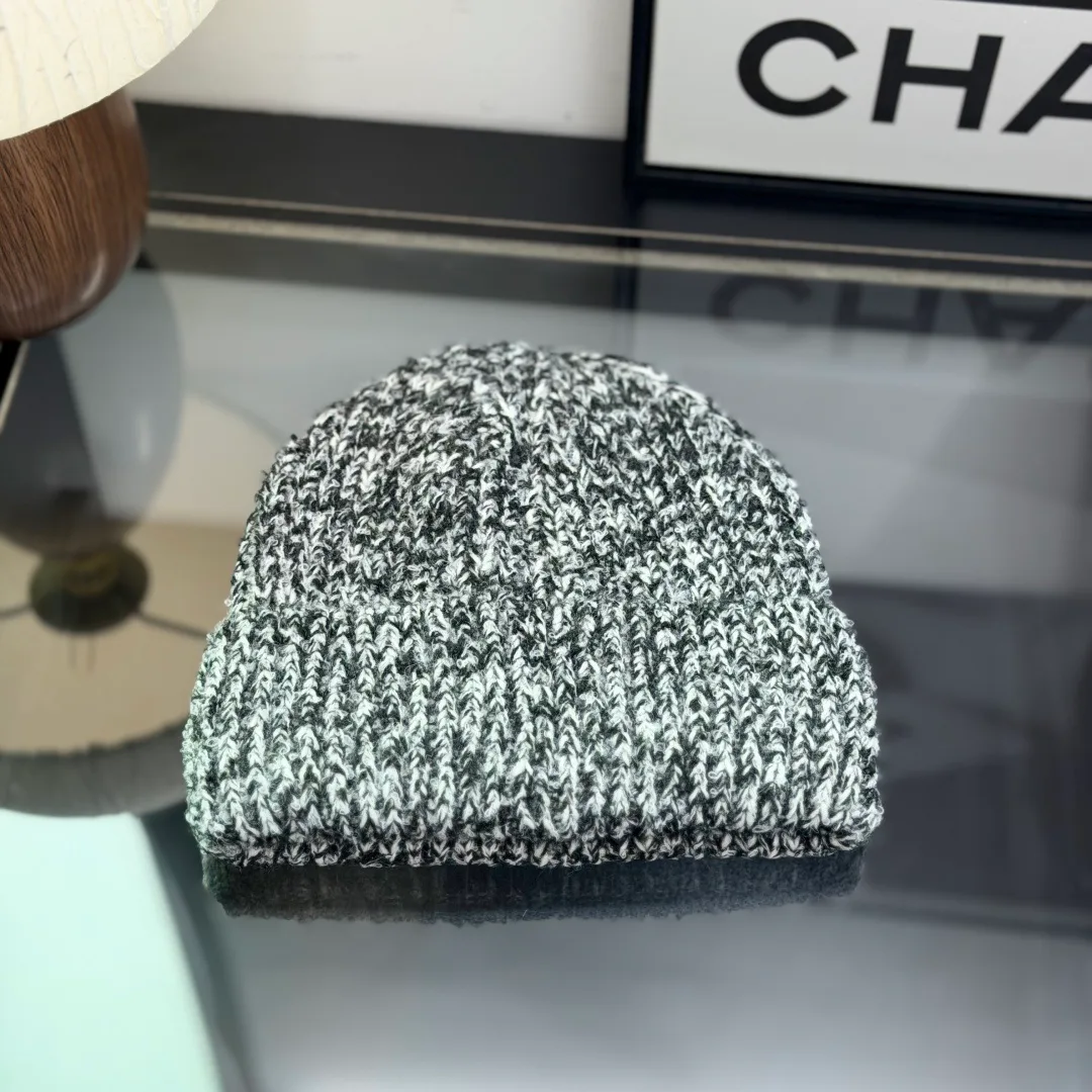 Hats CHANEL 17701961