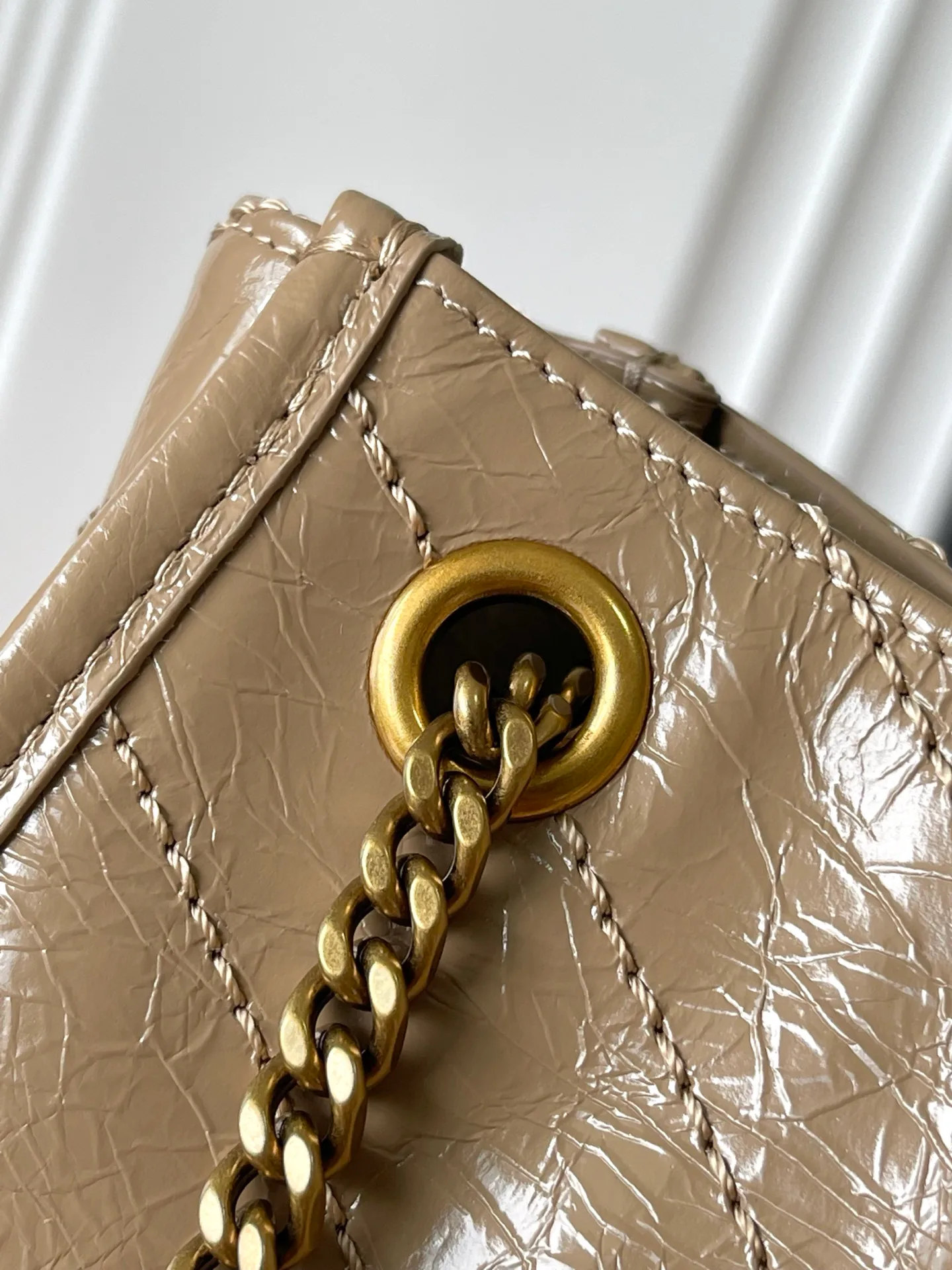 Классические Сумки Женские Saint Laurent 18610990