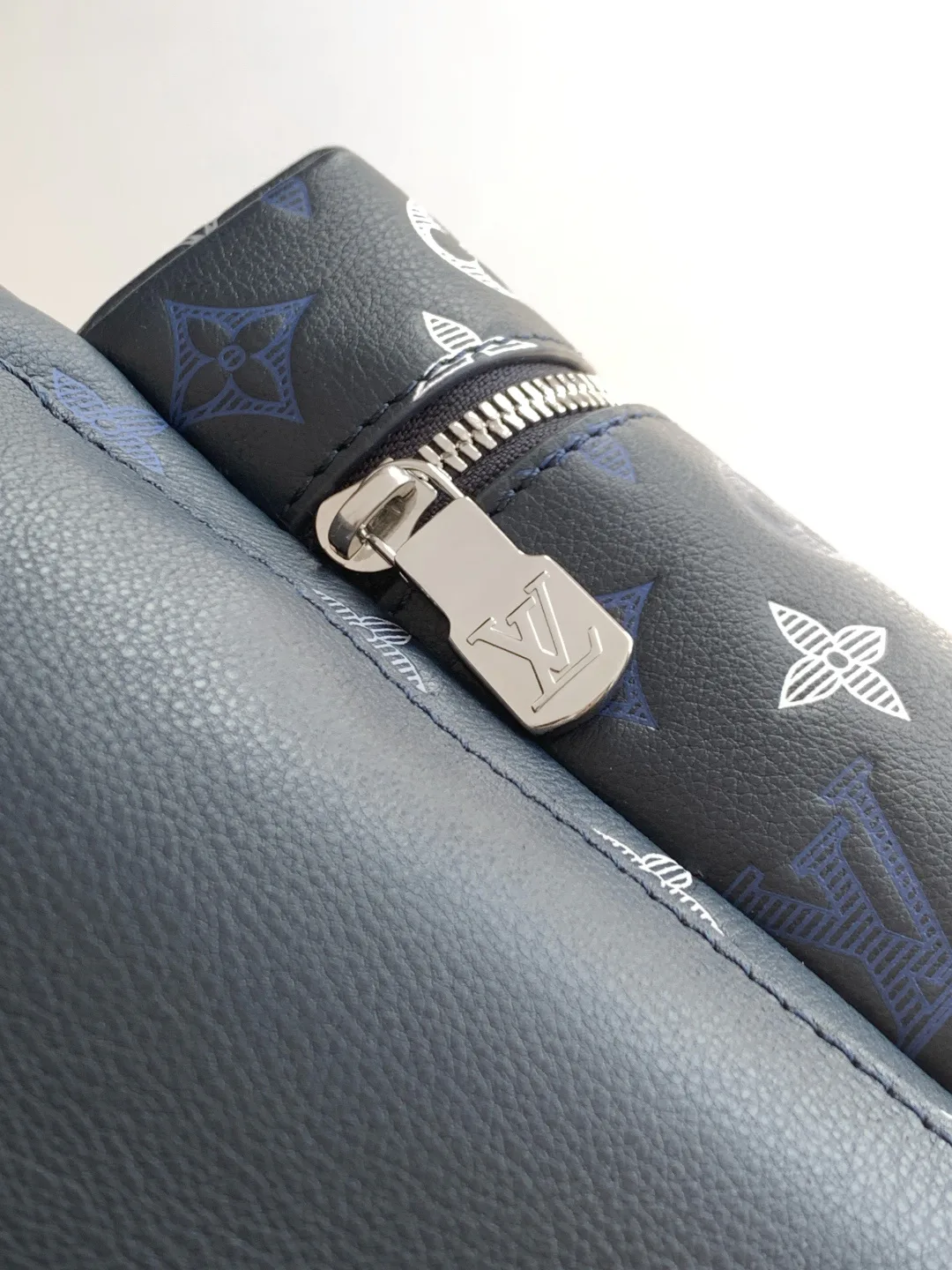 Women's Backpacks LOUIS VUITTON 18520896