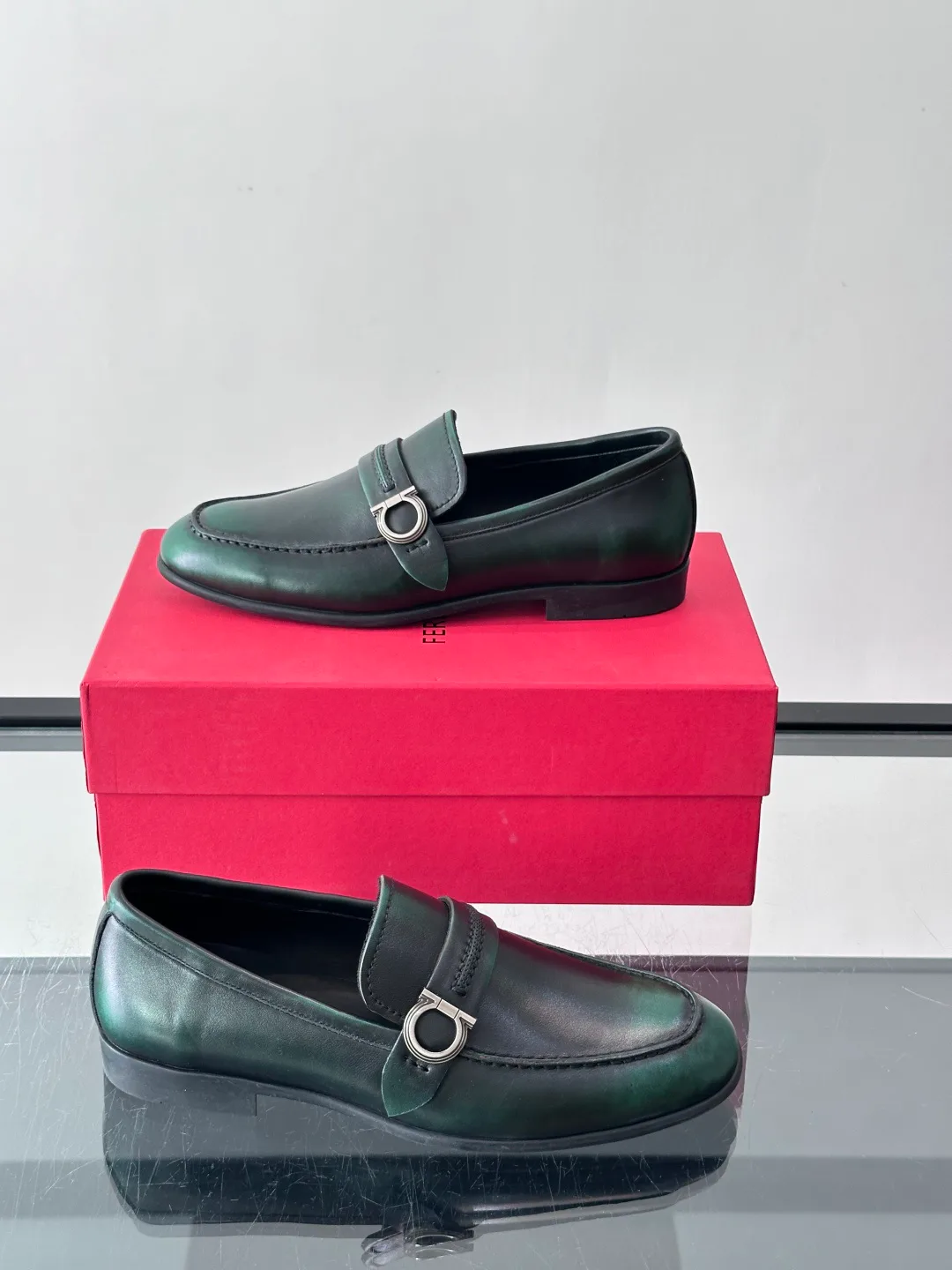 Men's Loafers And Dress Shoes SALVATORE FERRAGAMO 18079464