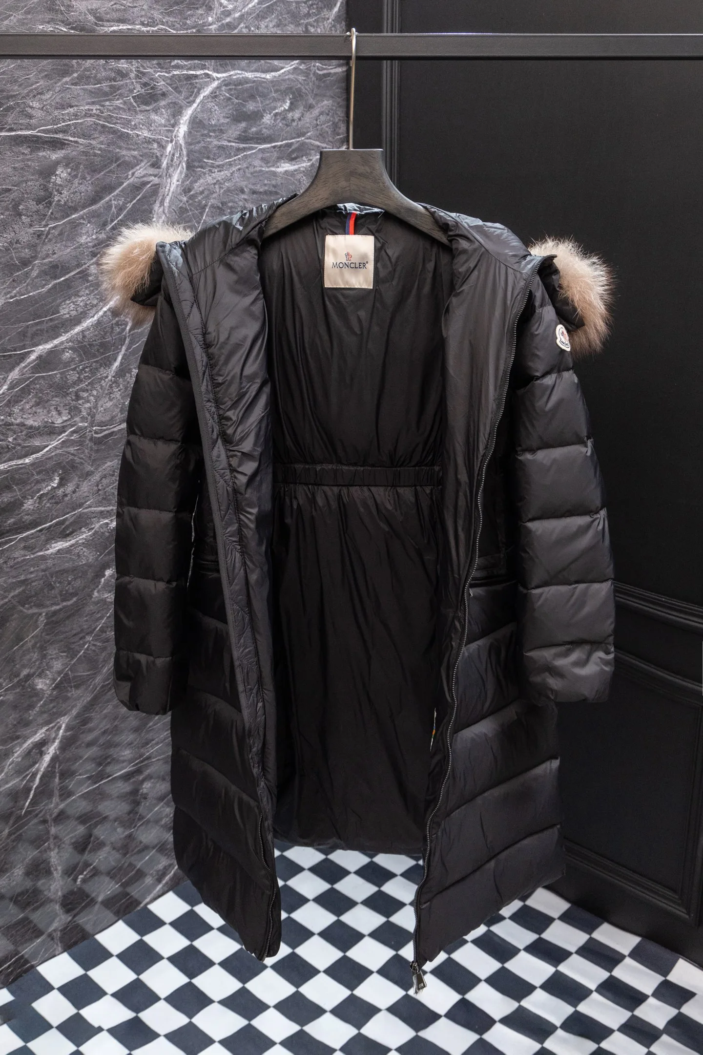 Men's Jackets And Down Jackets MONCLER 18179530