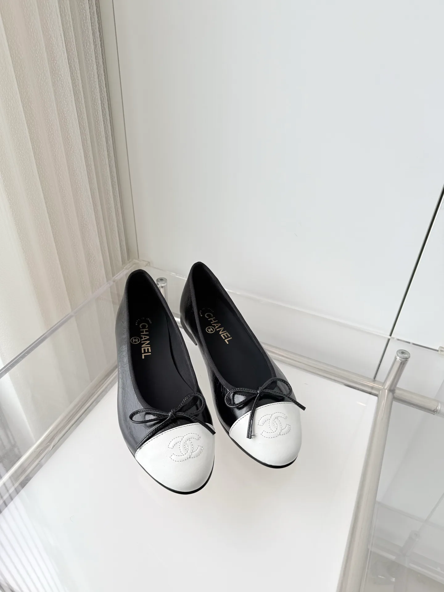 Women's Ballet Flats CHANEL 18120824
