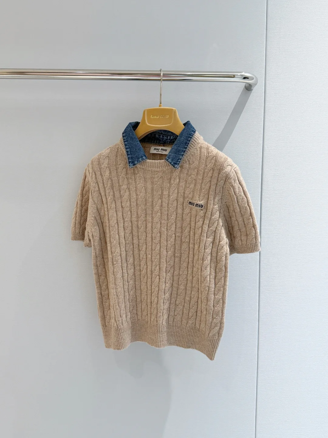 Women's Jumpers And Sweaters MIU MIU 17462060