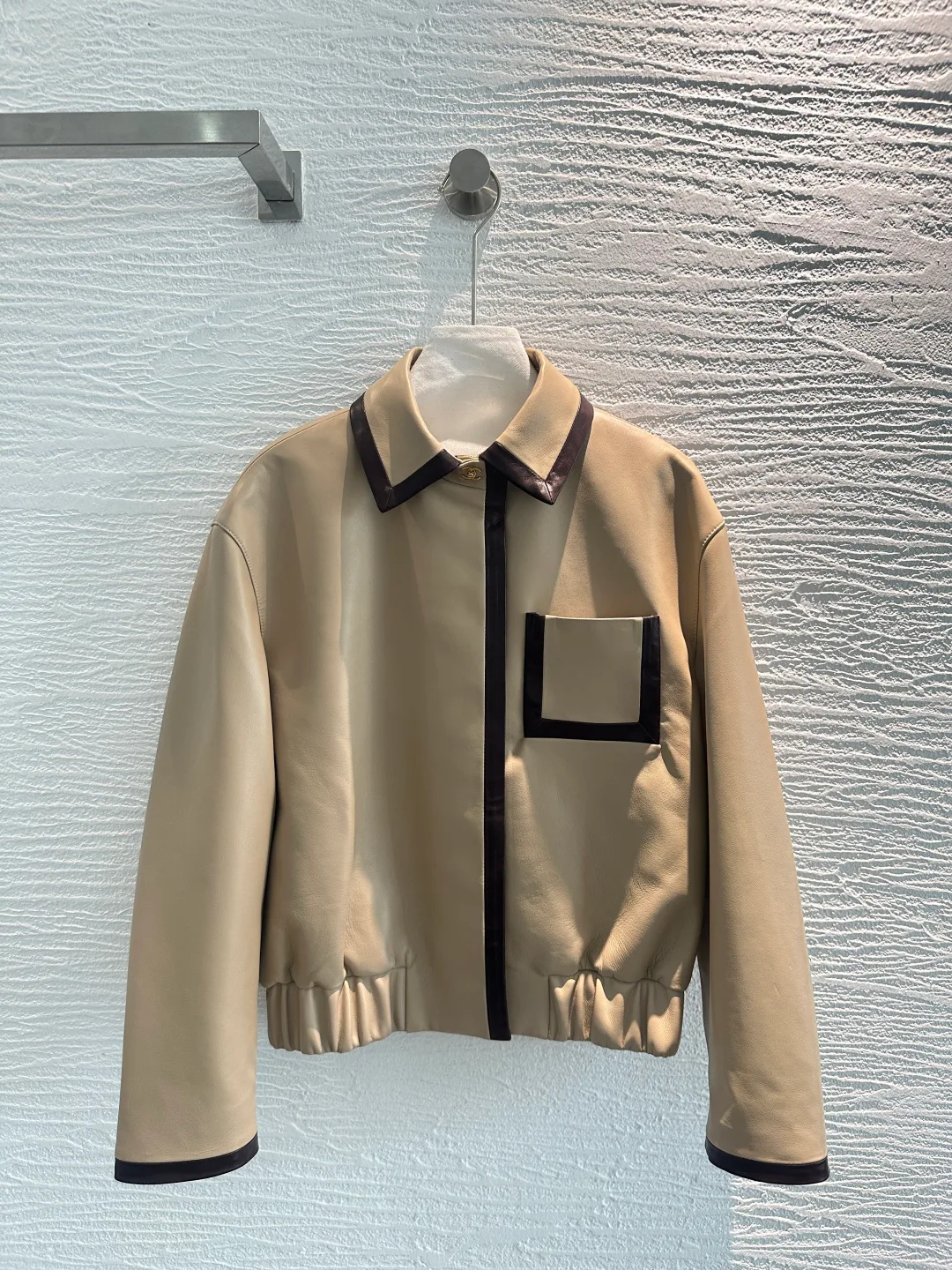 Women's Leather Jackets And Sheepskin Coats CHANEL 17471186