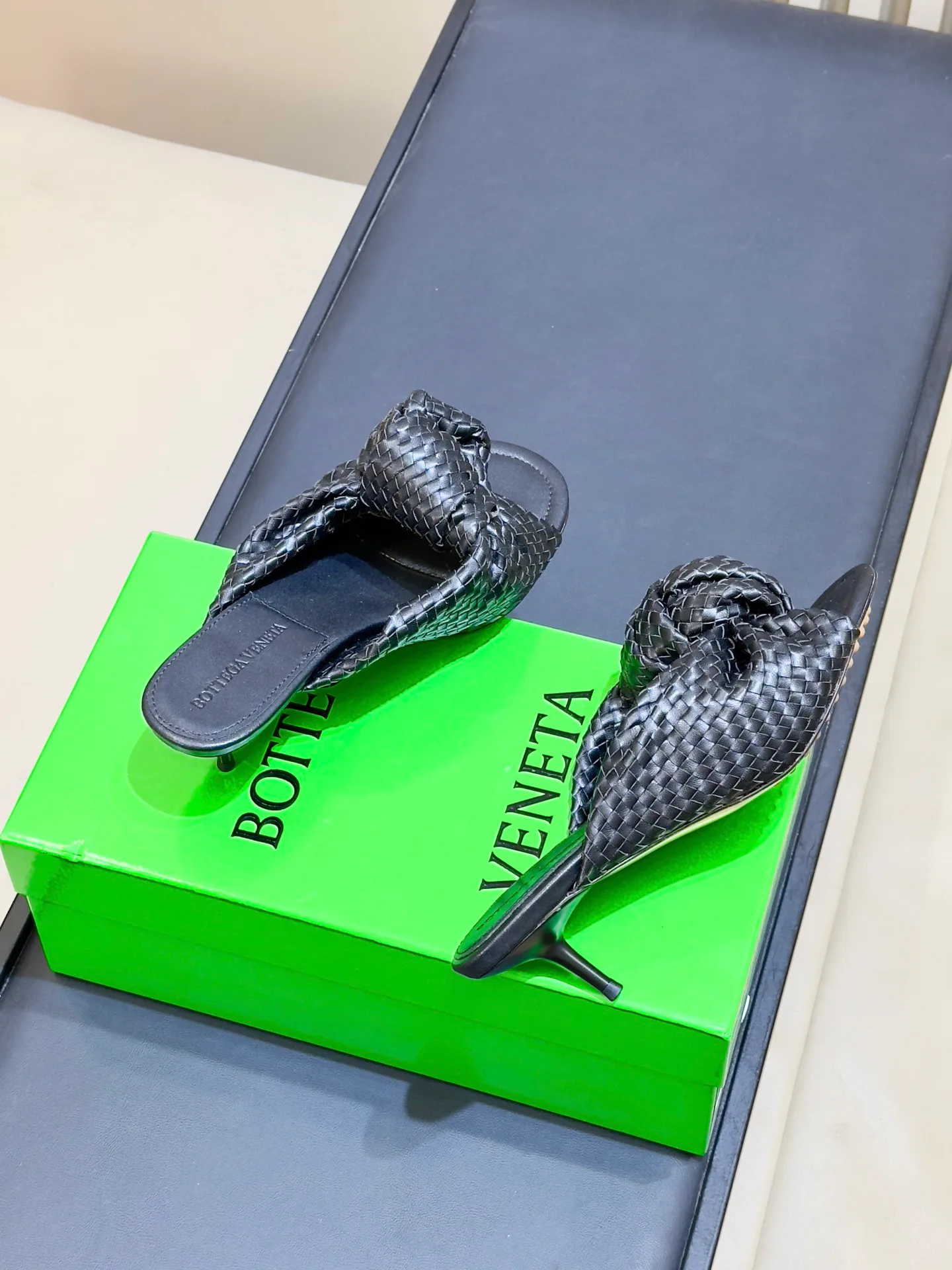 Women's Mules And Clogs BOTTEGA VENETA 18073350