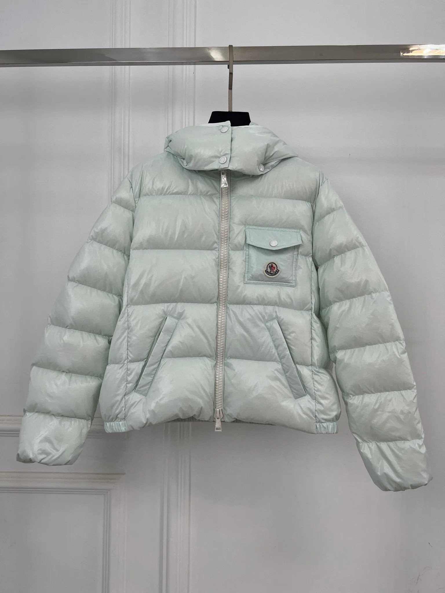 Women's Jackets And Down Jackets MONCLER 18416221