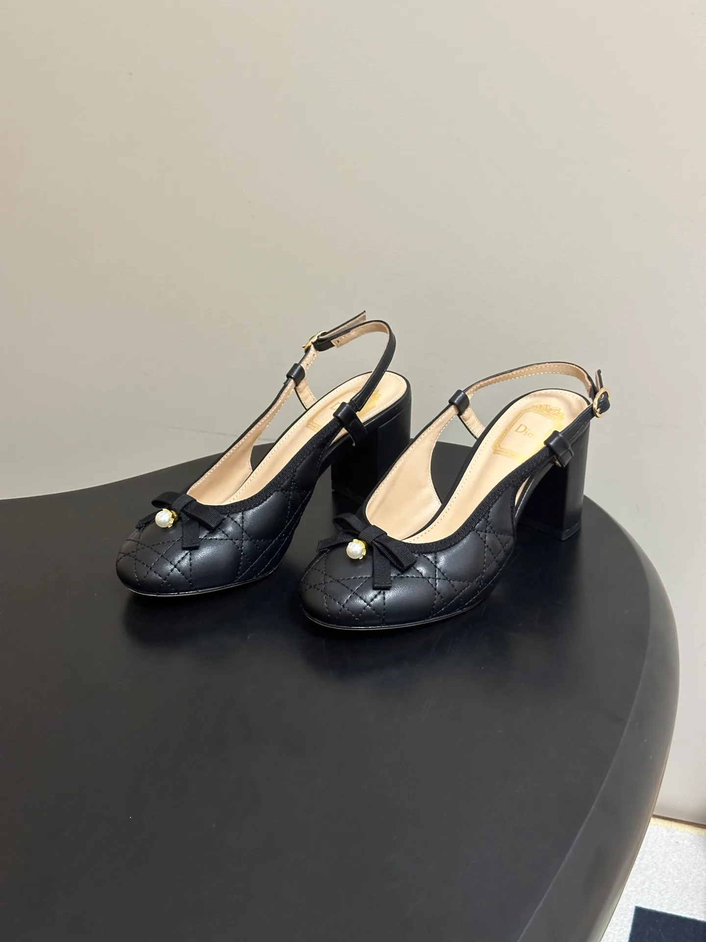 Women's Open-Toe Sandals CHRISTIAN DIOR 18070062