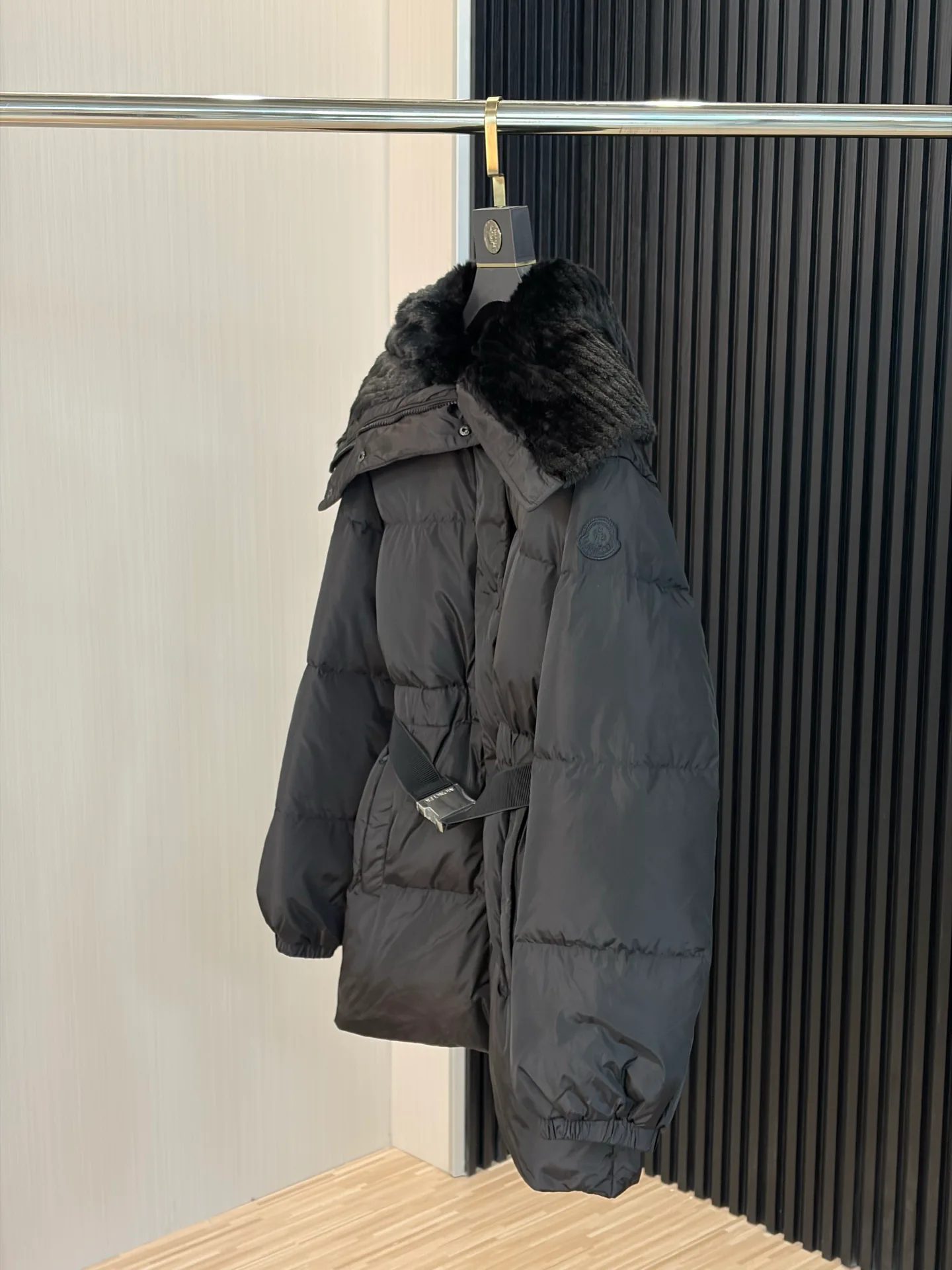 Куртки И Пуховики Мужские Moncler 18684592