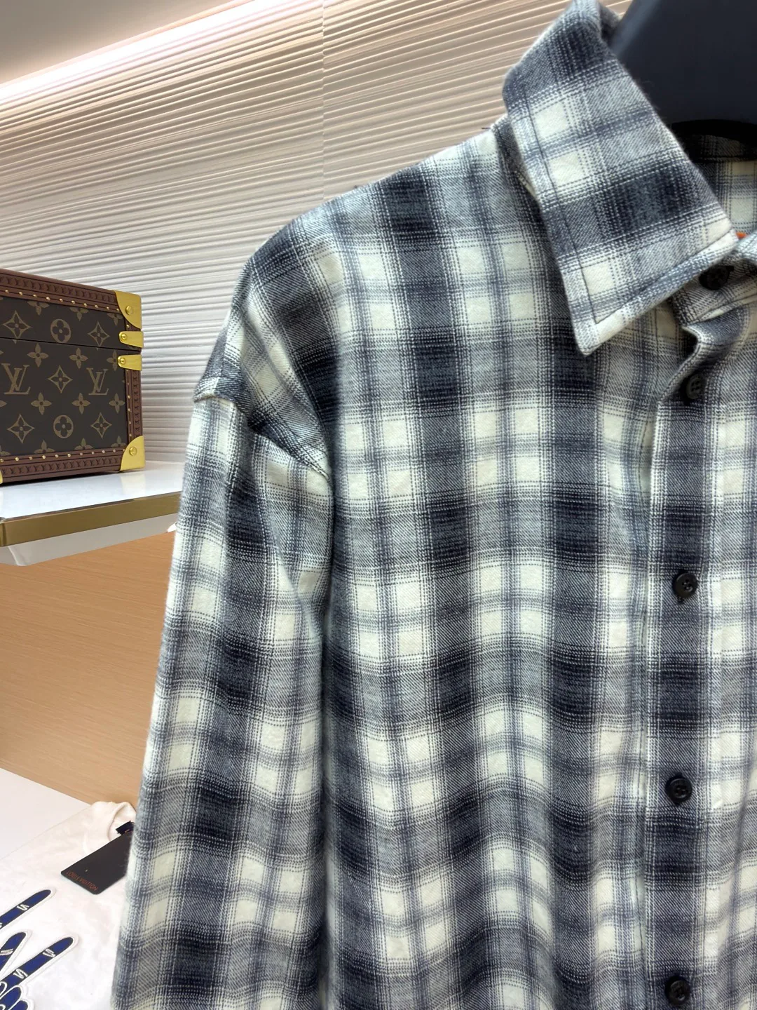 Men's Shirts BALENCIAGA 18359695