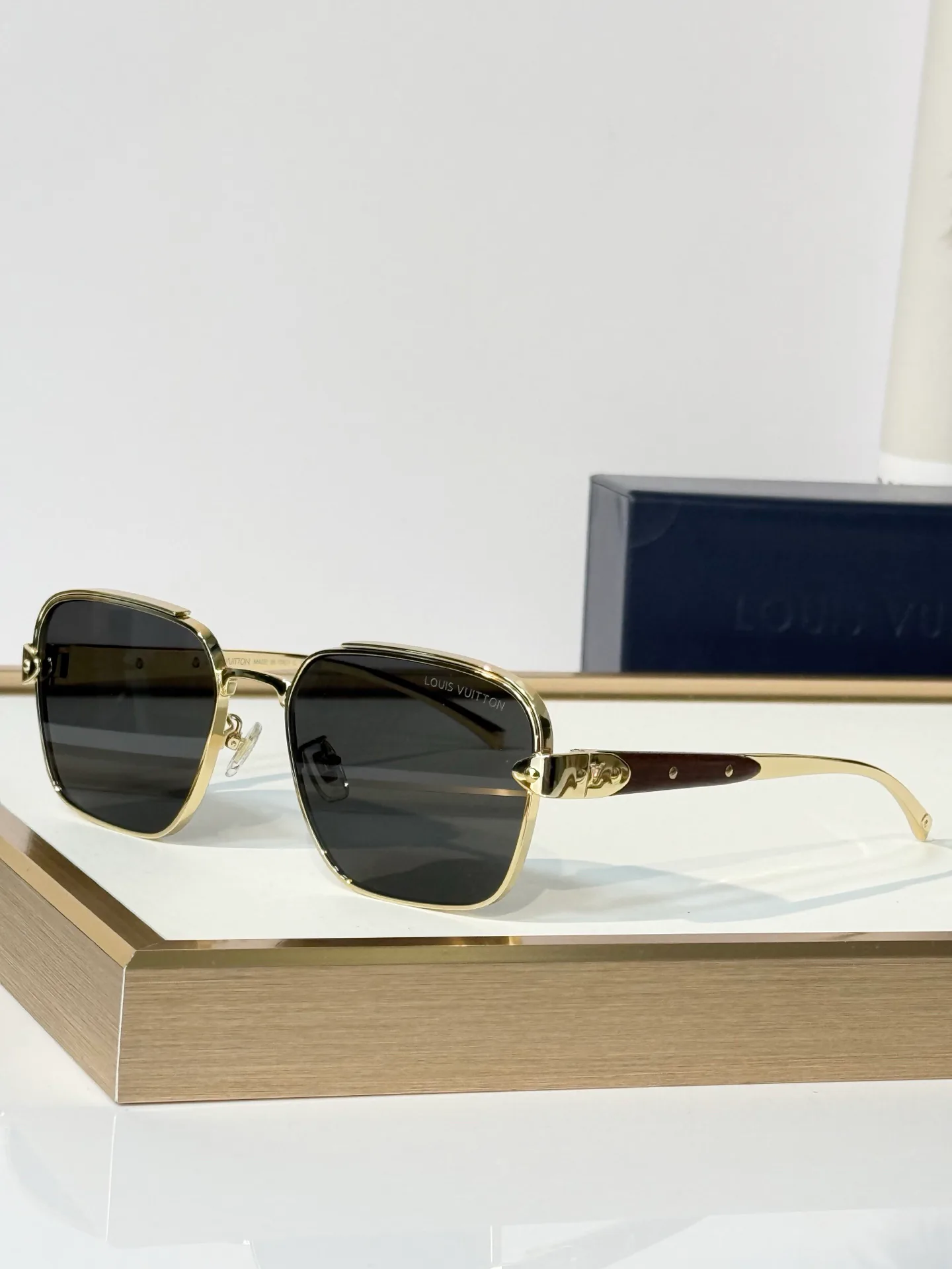 Glasses LOUIS VUITTON 18453222