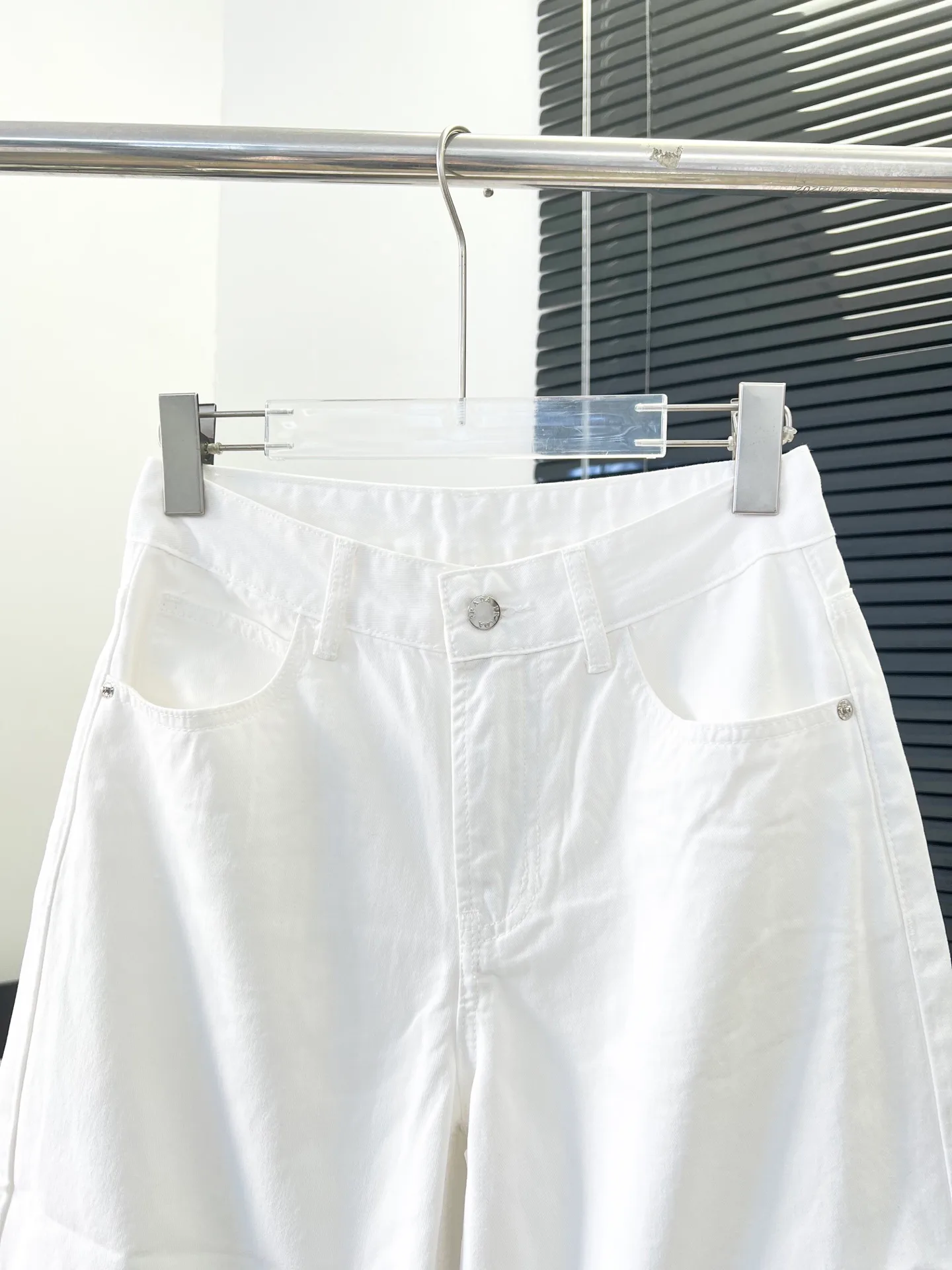 Women's Shorts PRADA 18174597