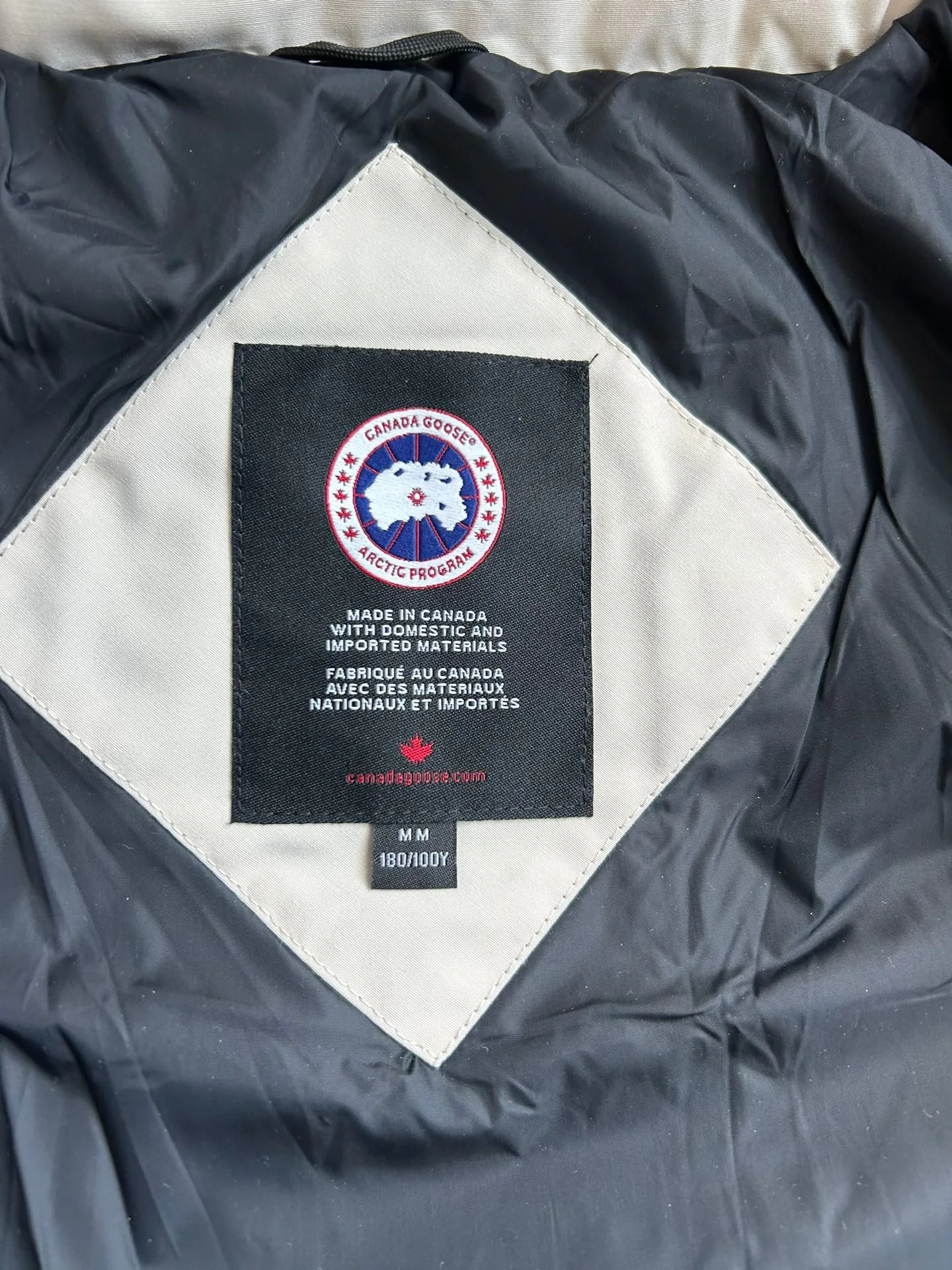 Men's Jackets And Down Jackets CANADA GOOSE 18111616