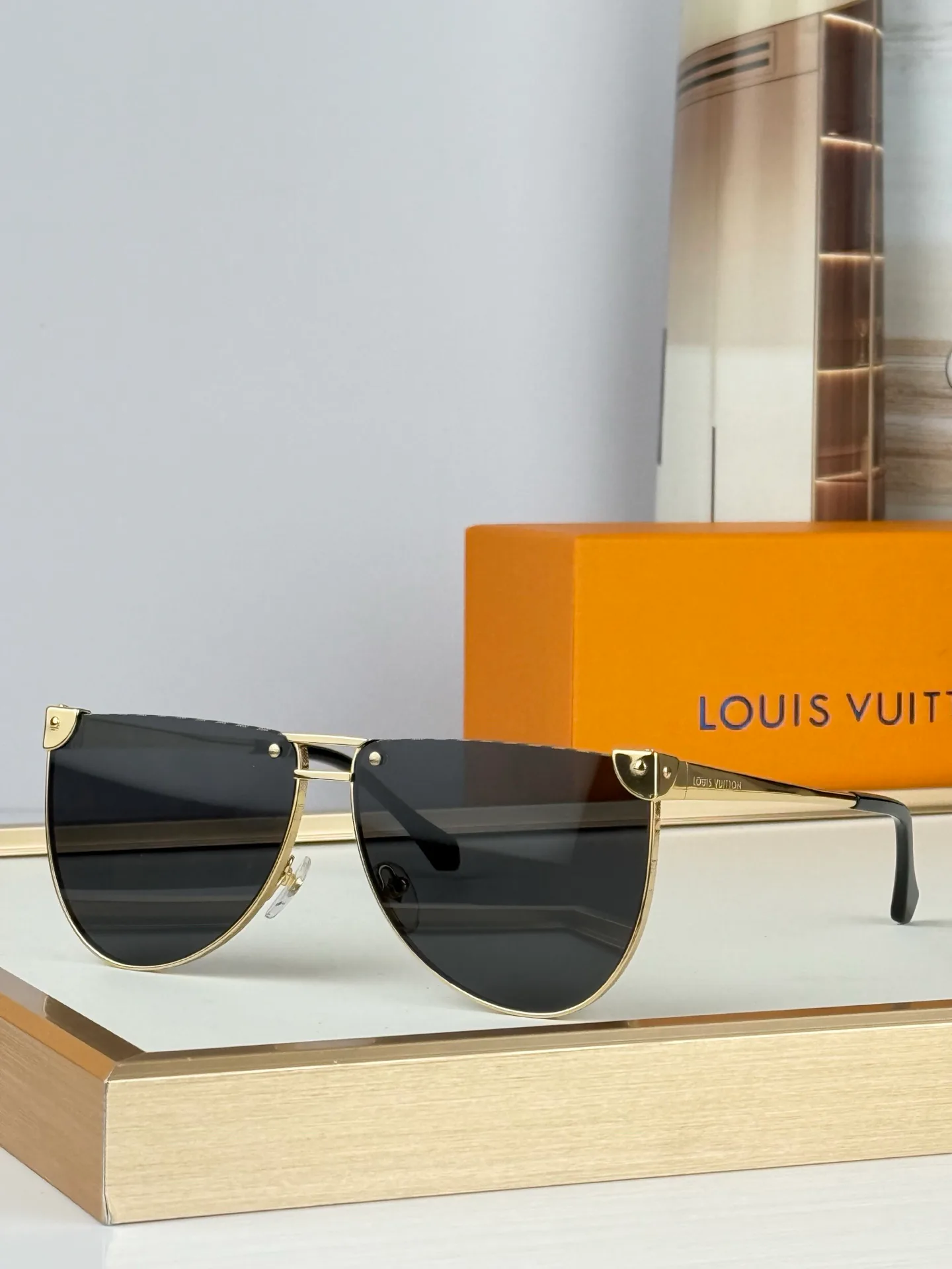 Glasses LOUIS VUITTON 17366453