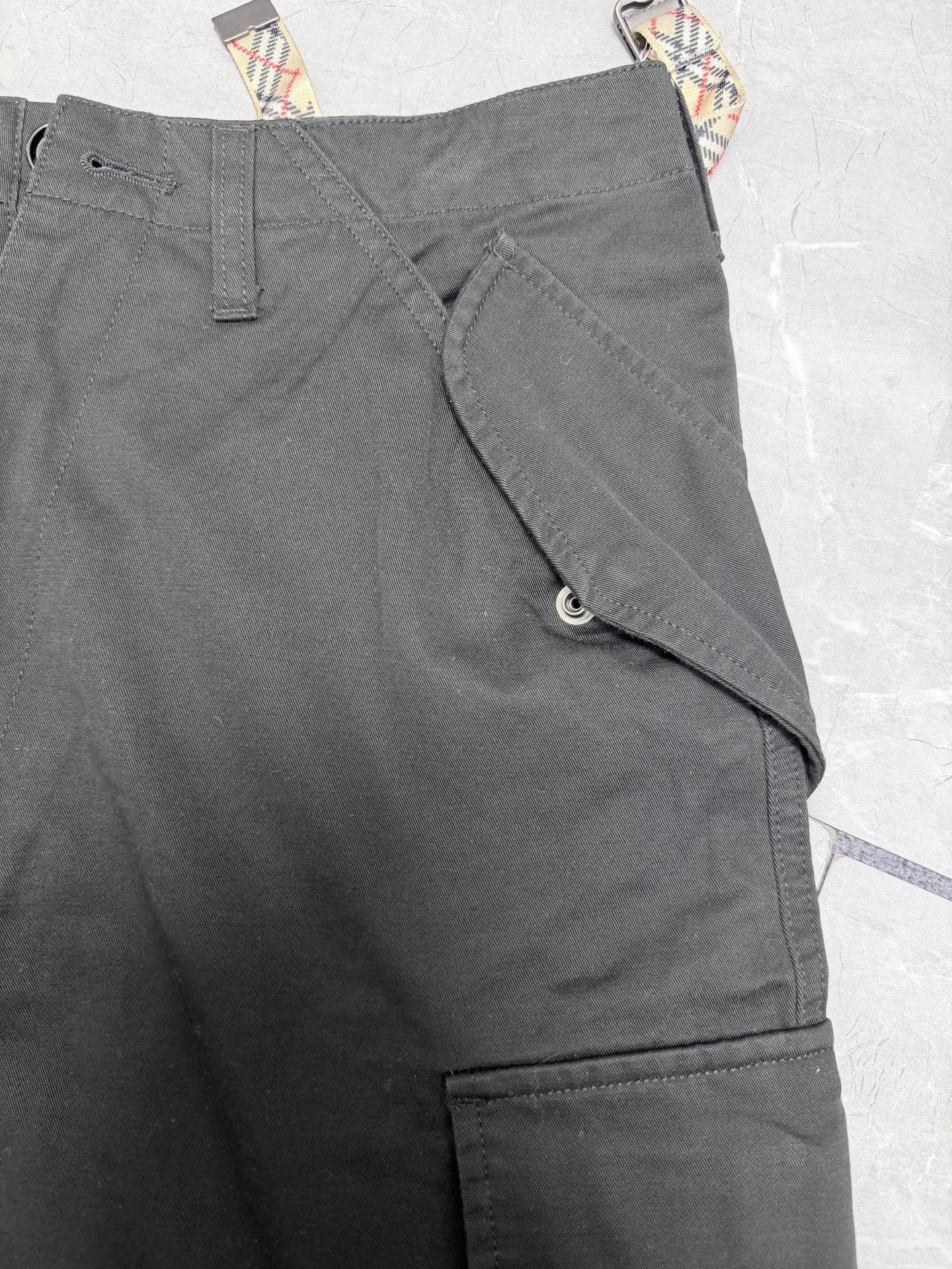 Men's Trousers BURBERRY 18179278