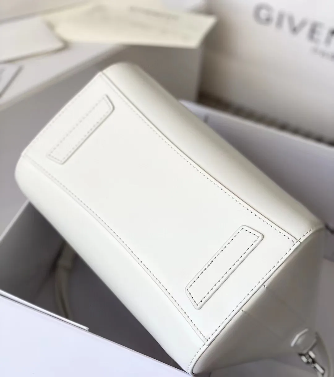 Women's Classic Handbags GIVENCHY 18452635