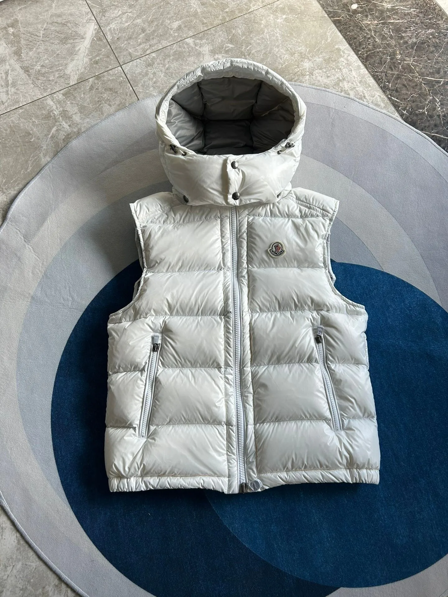 Women's Vests MONCLER 17942205