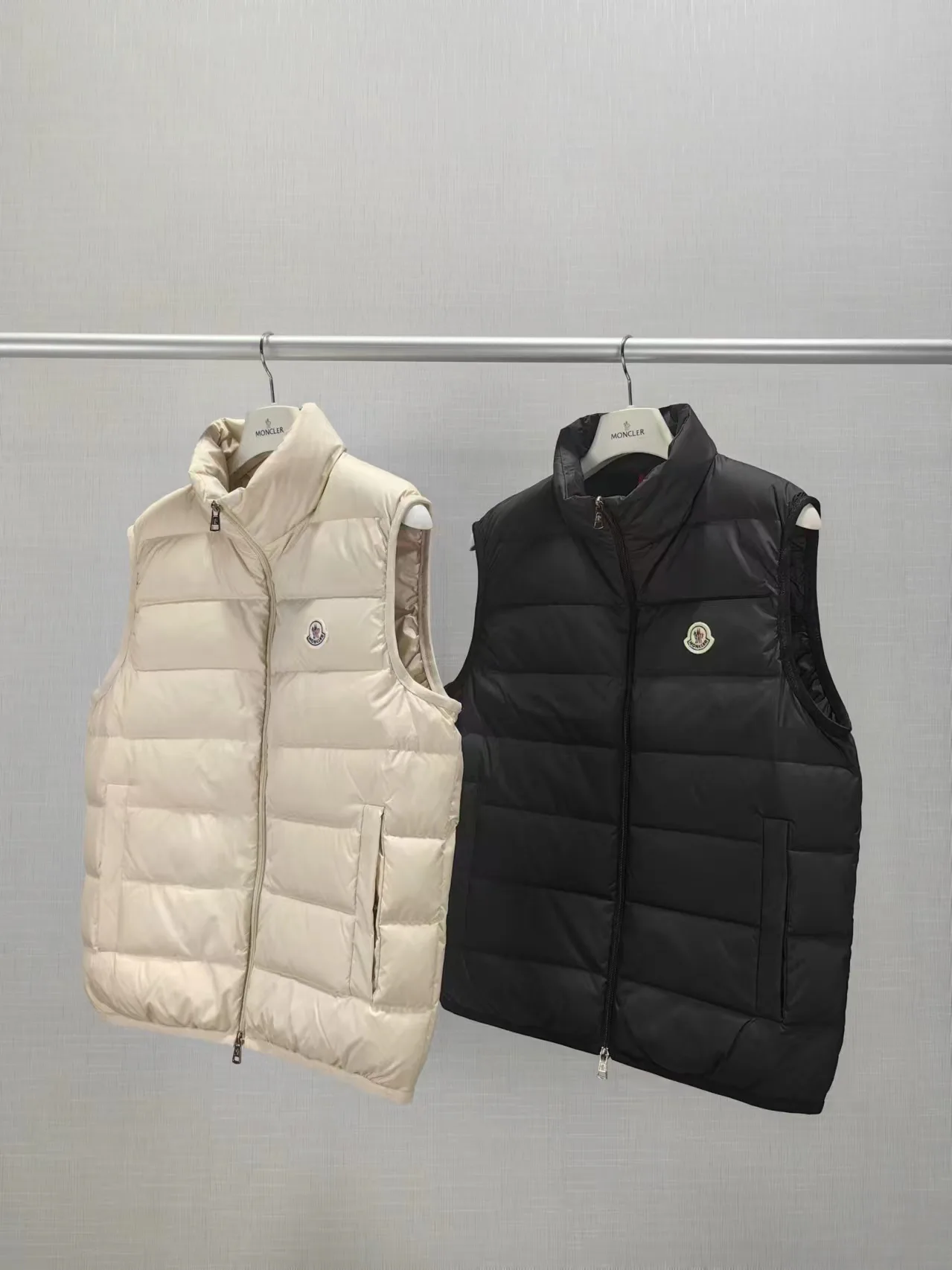 Men's Vests MONCLER 17942212