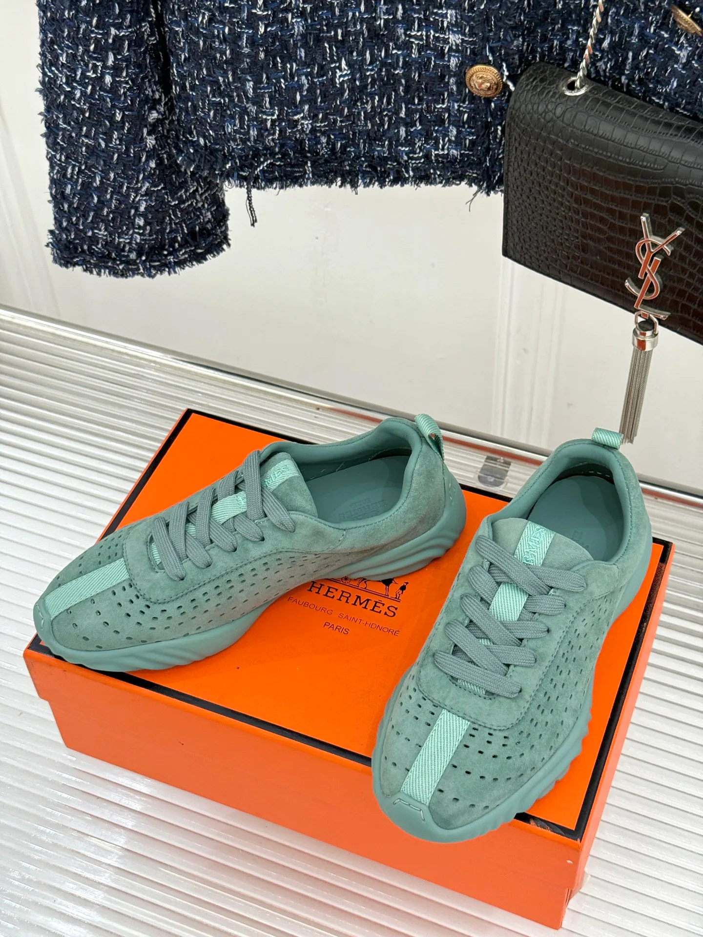 Кроссовки Женские Hermes 18627577