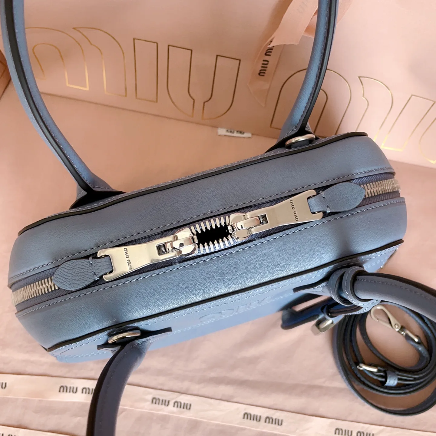 Классические Сумки Женские Miu Miu 18602457