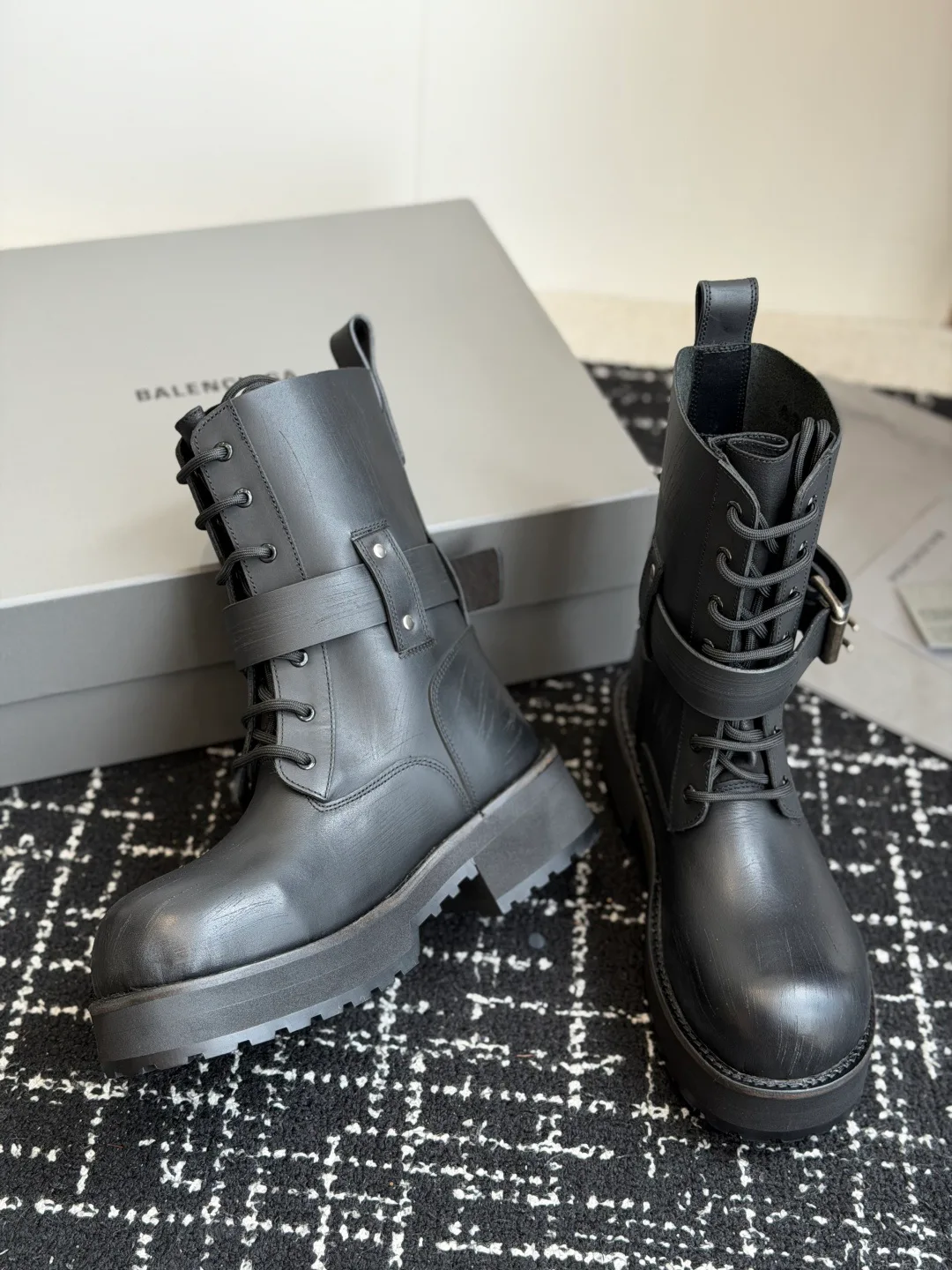 Women's Ankle Boots BALENCIAGA 17526829