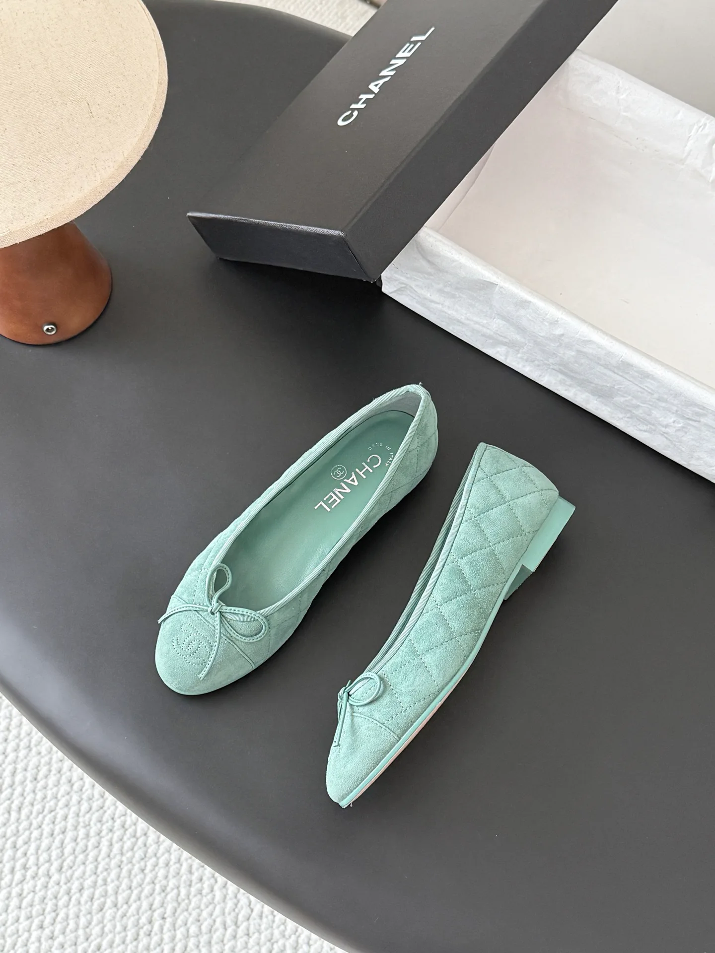 Women's Ballet Flats CHANEL 18083678