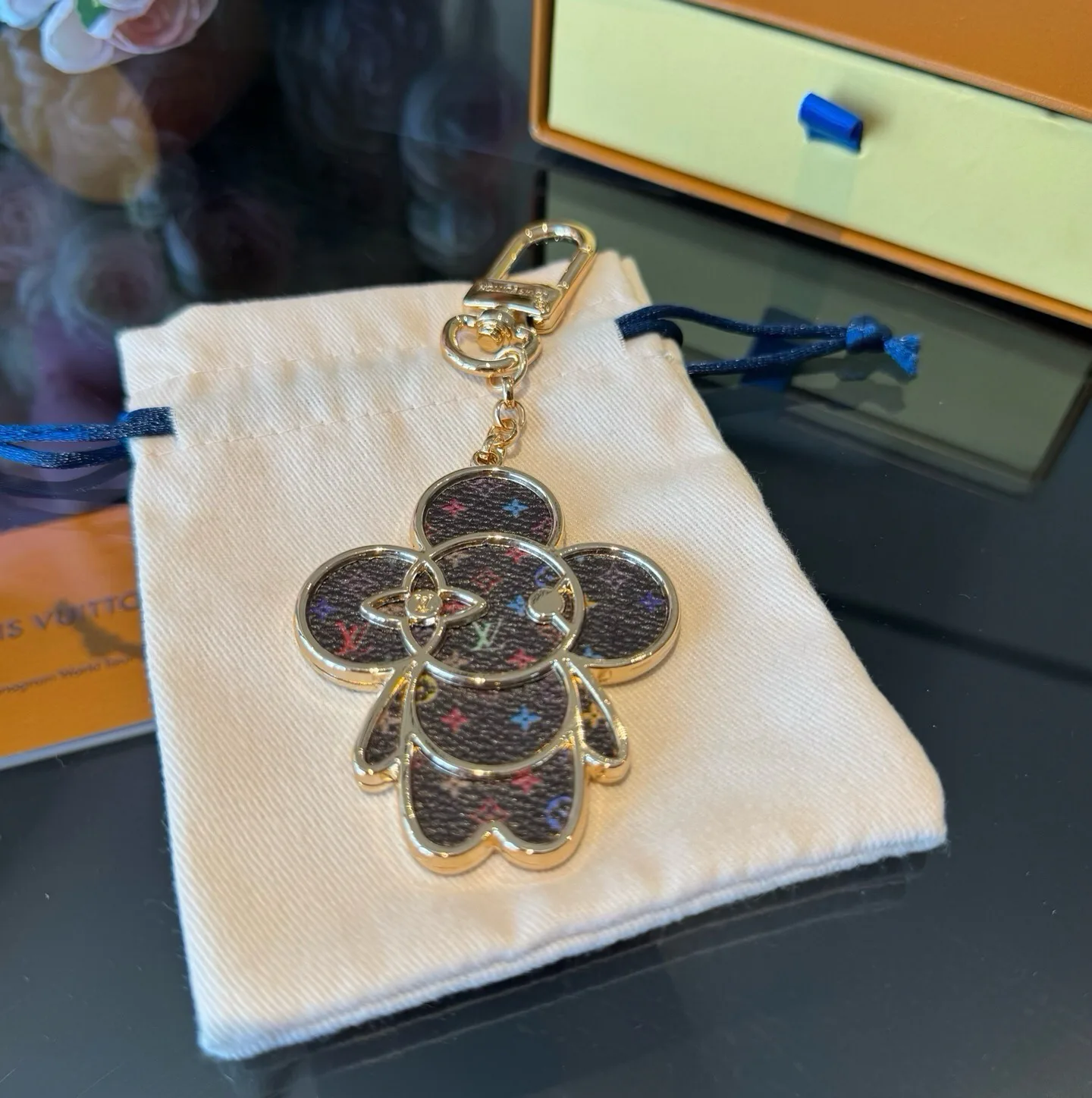 Key Cases LOUIS VUITTON 18013327