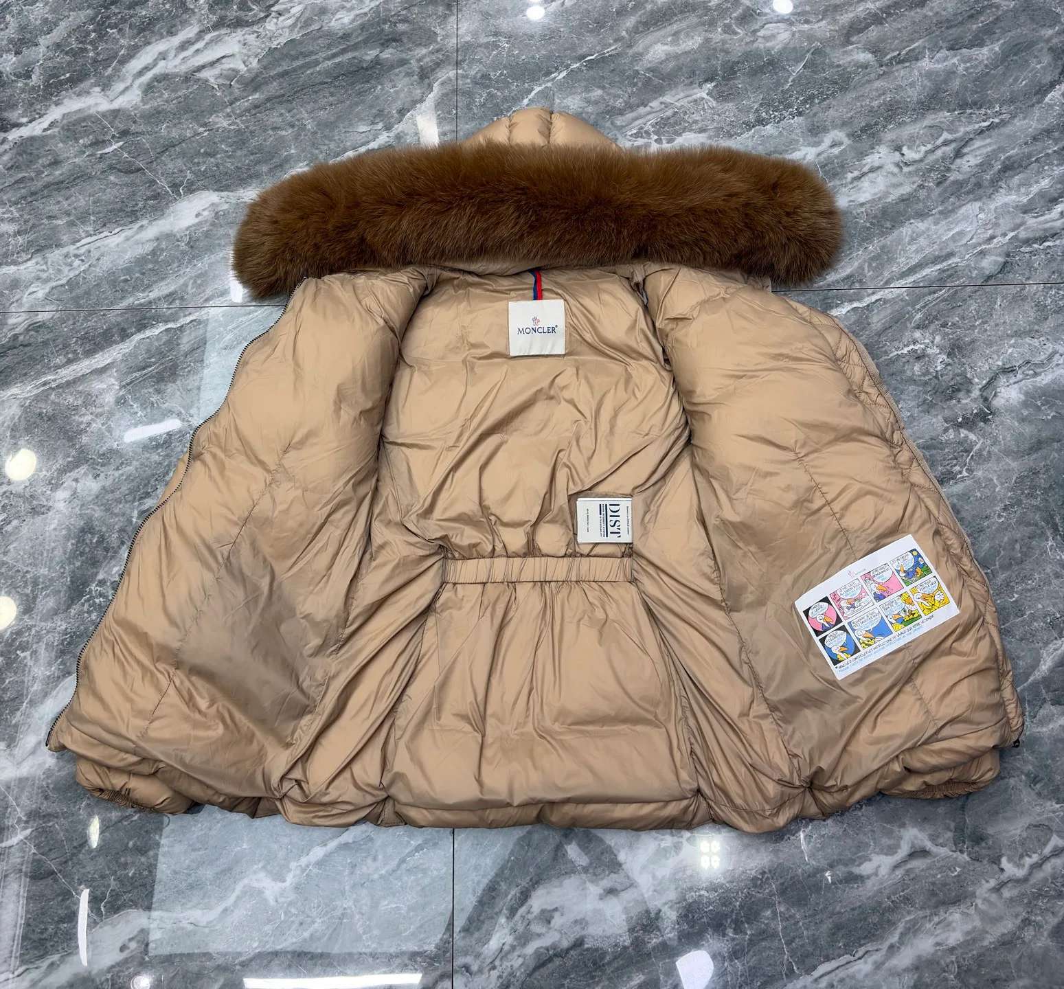 Women's Jackets And Down Jackets MONCLER 18111720